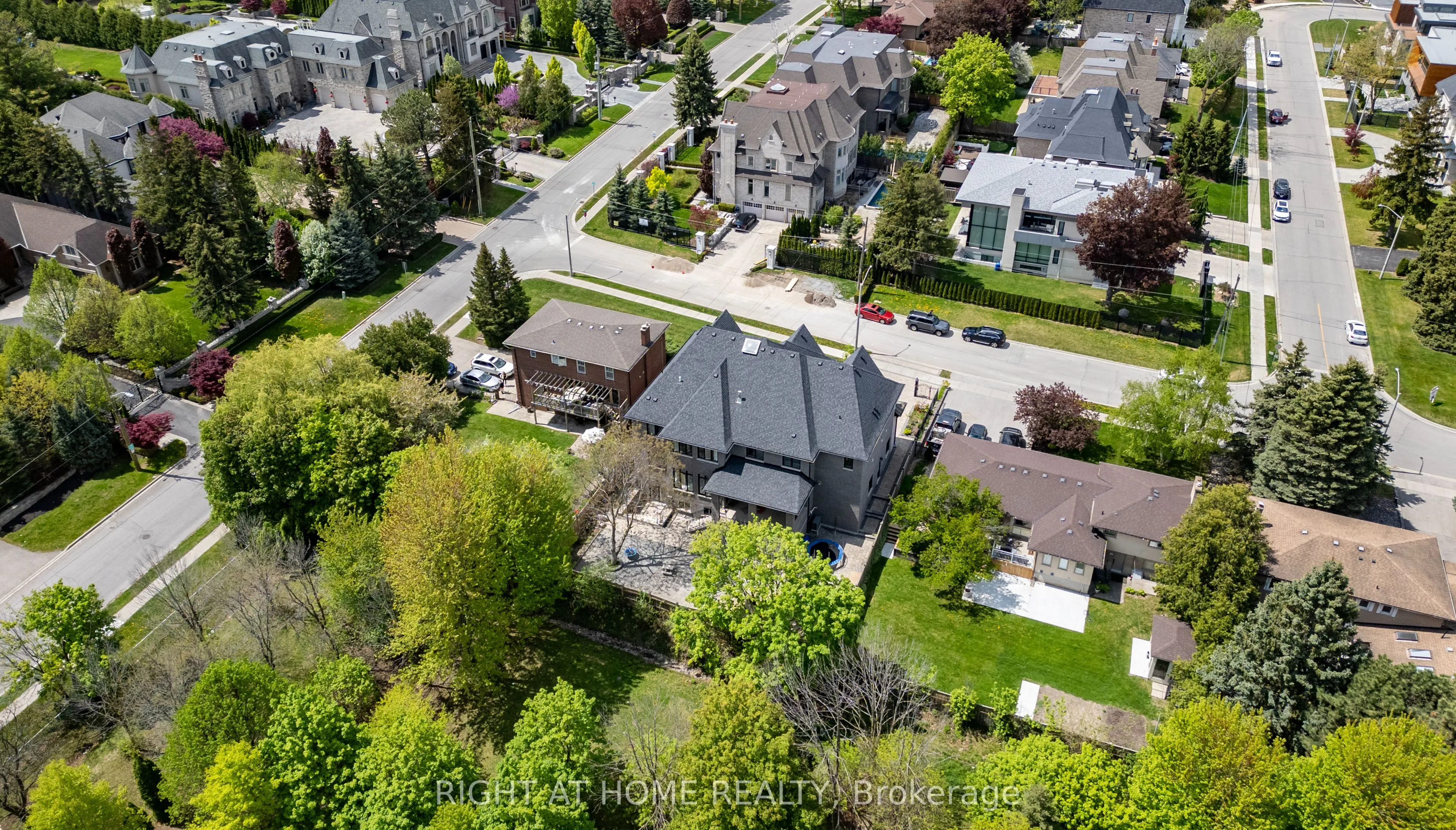 3 Claridge Drive