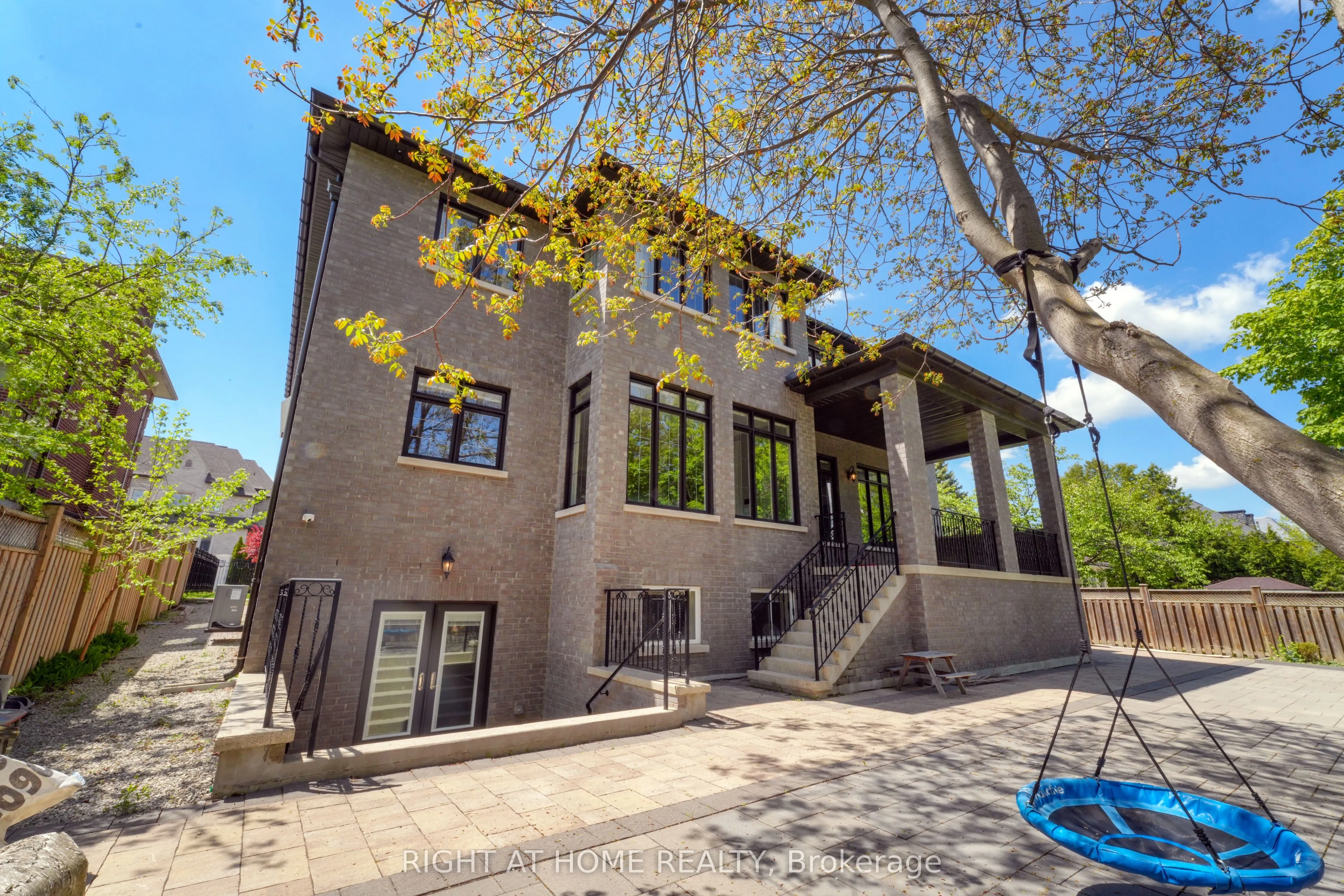 3 Claridge Drive