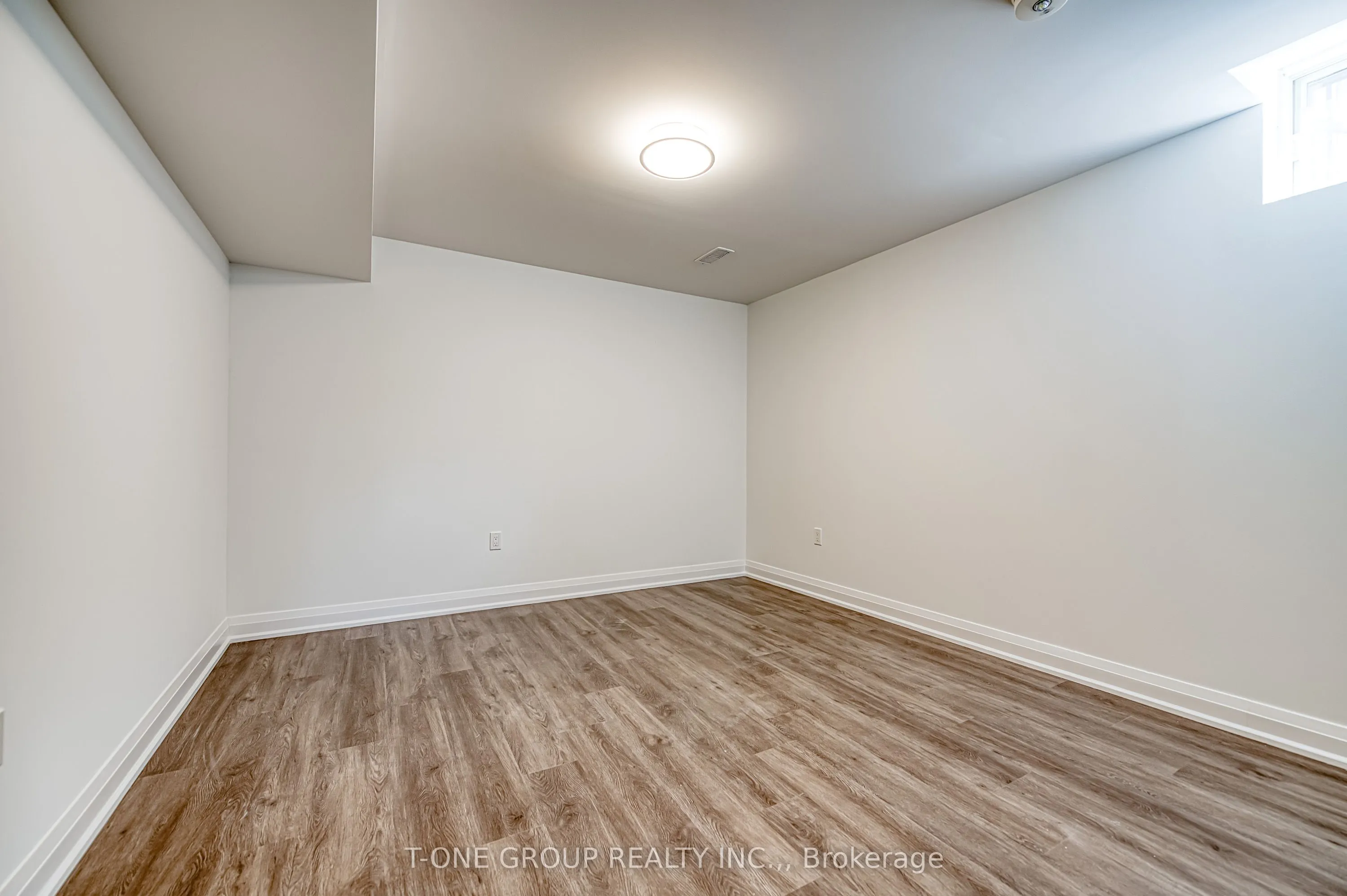 11 Saint Avenue