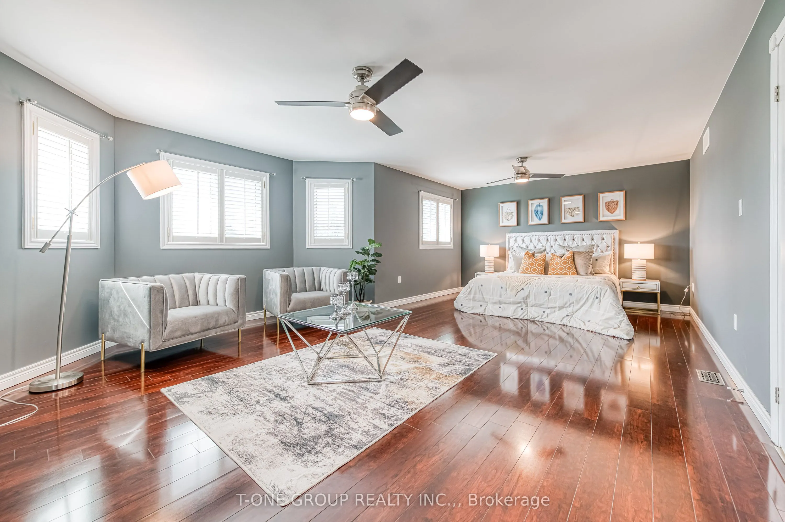 11 Saint Avenue