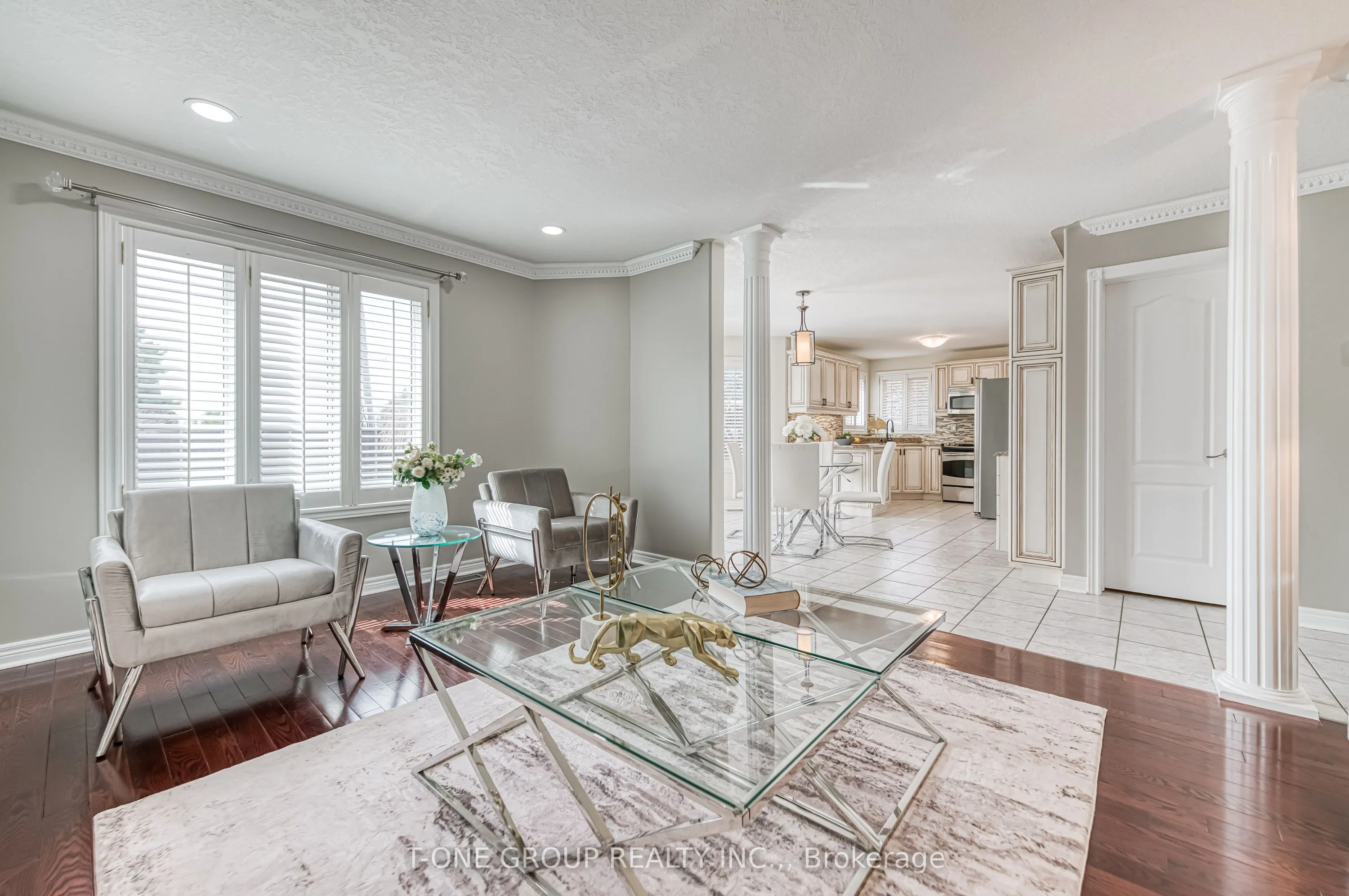 11 Saint Avenue