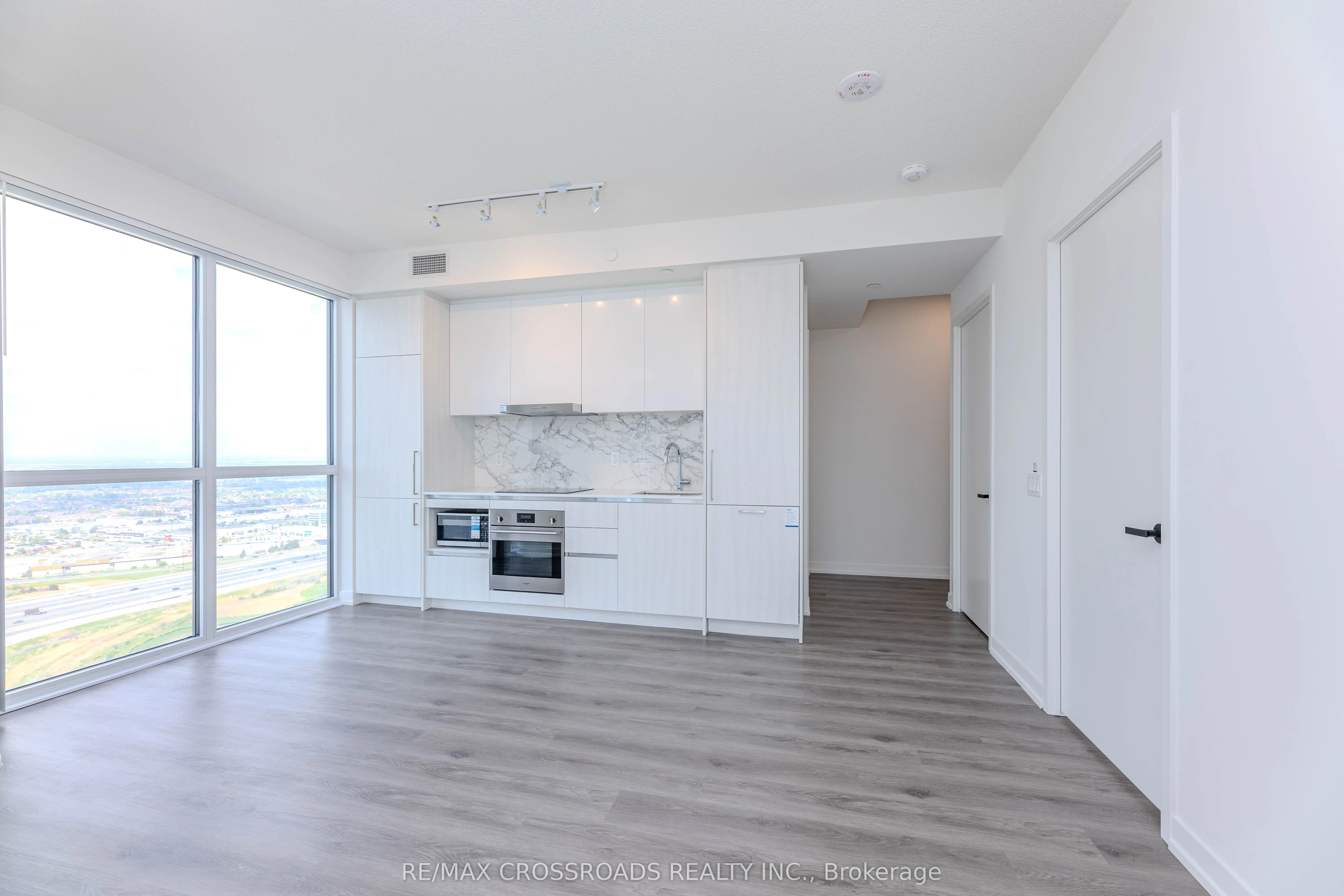 225 Commerce Street, #3806