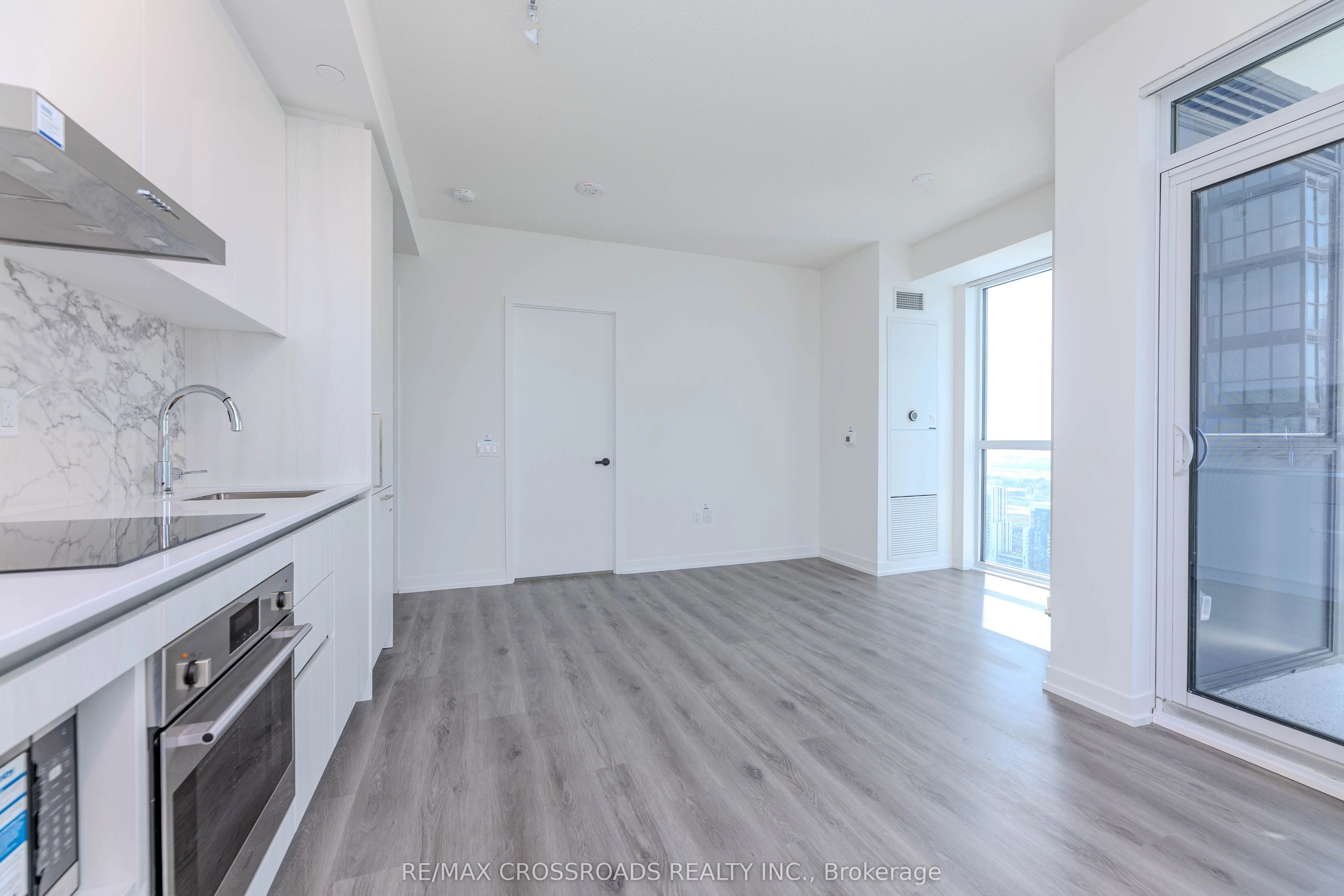225 Commerce Street, #3806