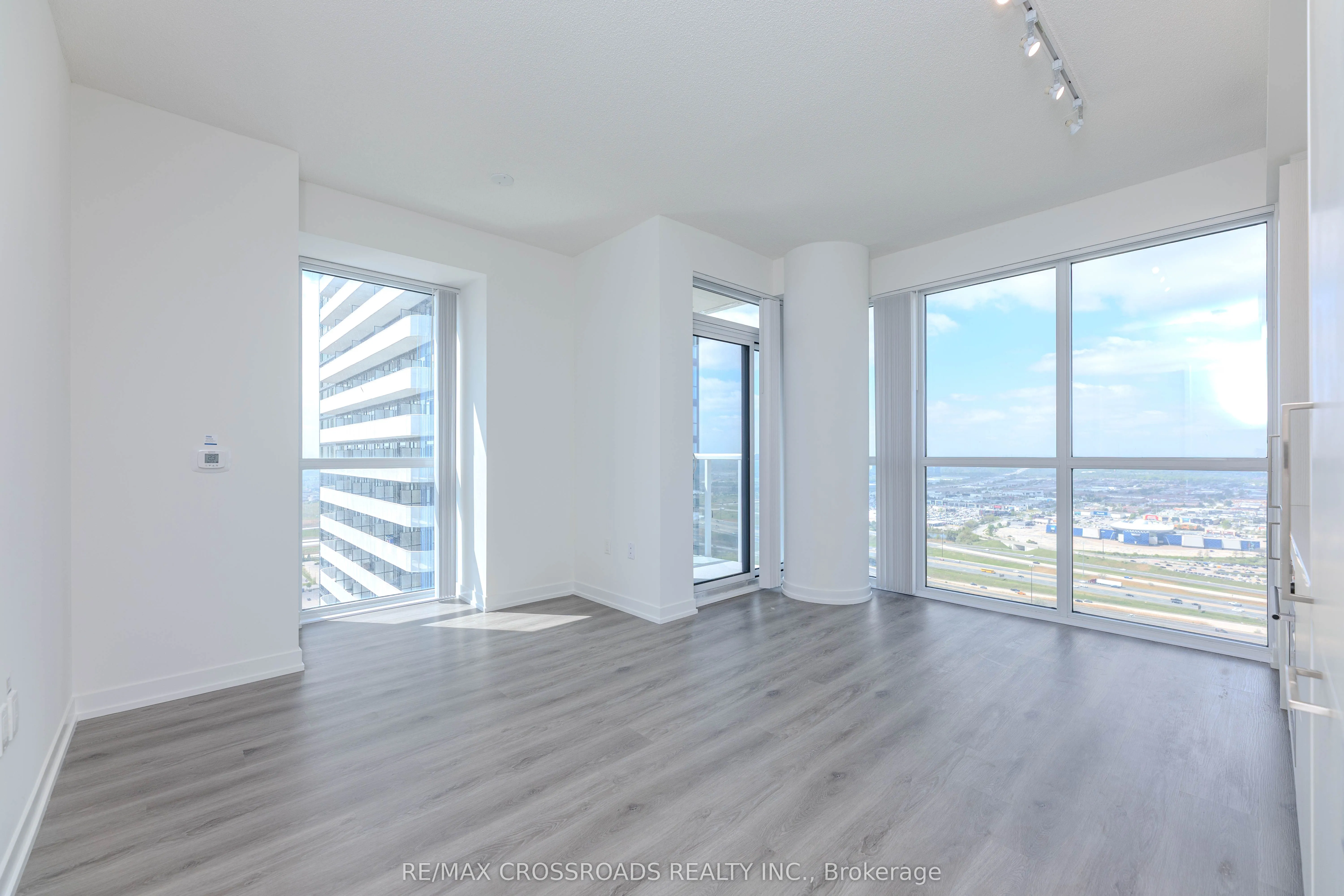 225 Commerce Street, #3806