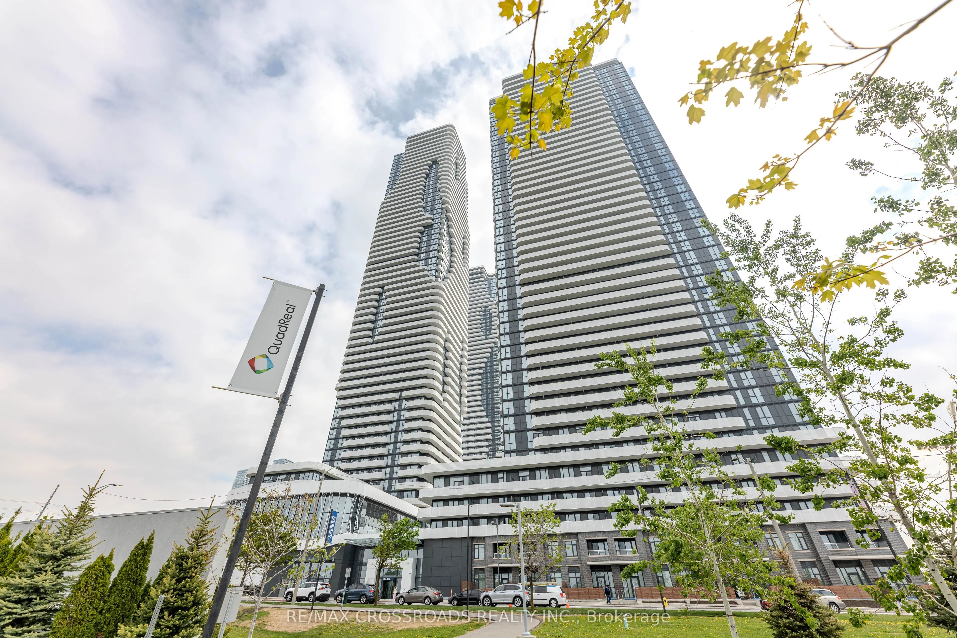 225 Commerce Street, #3806