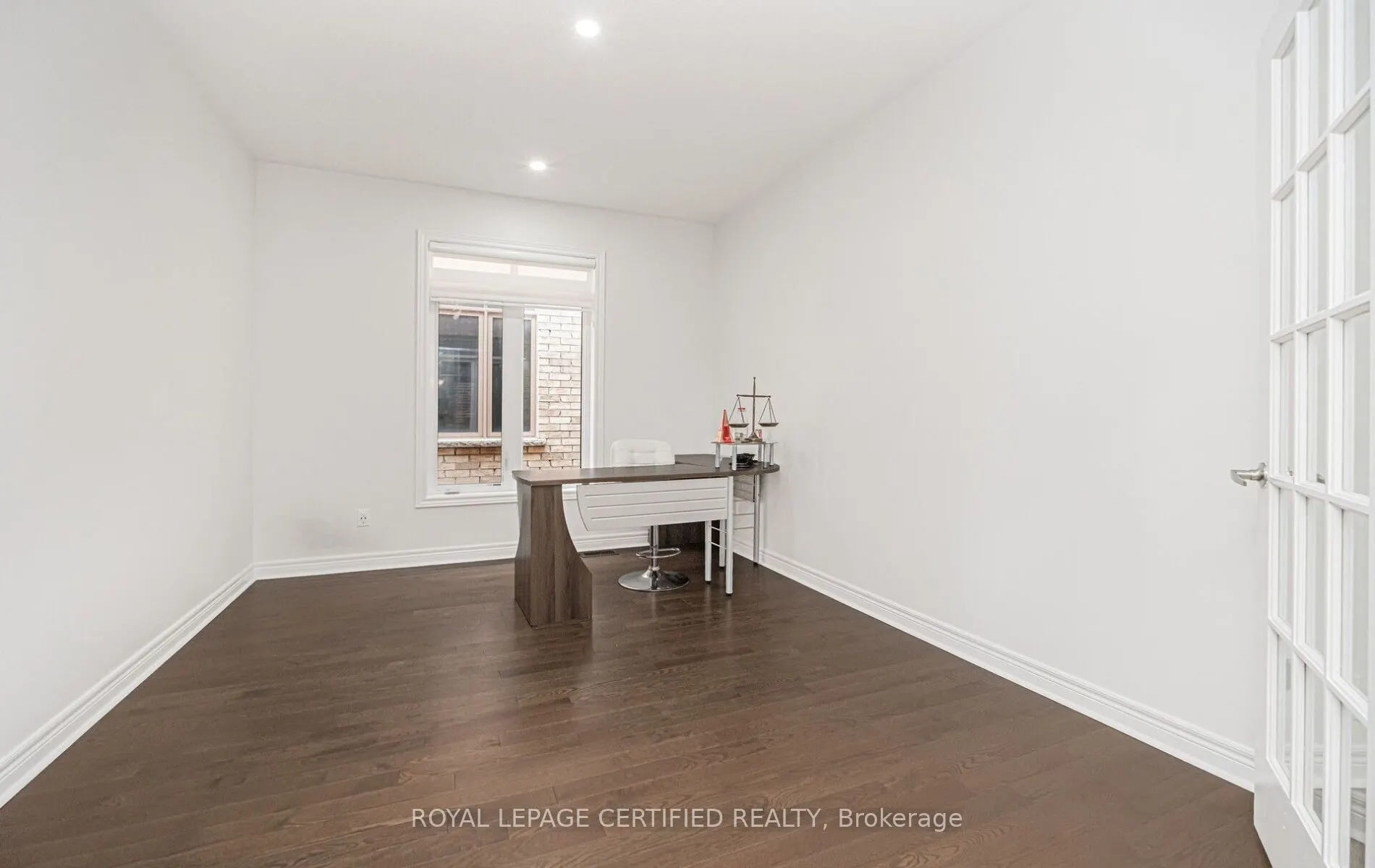 32 Cayton Crescent