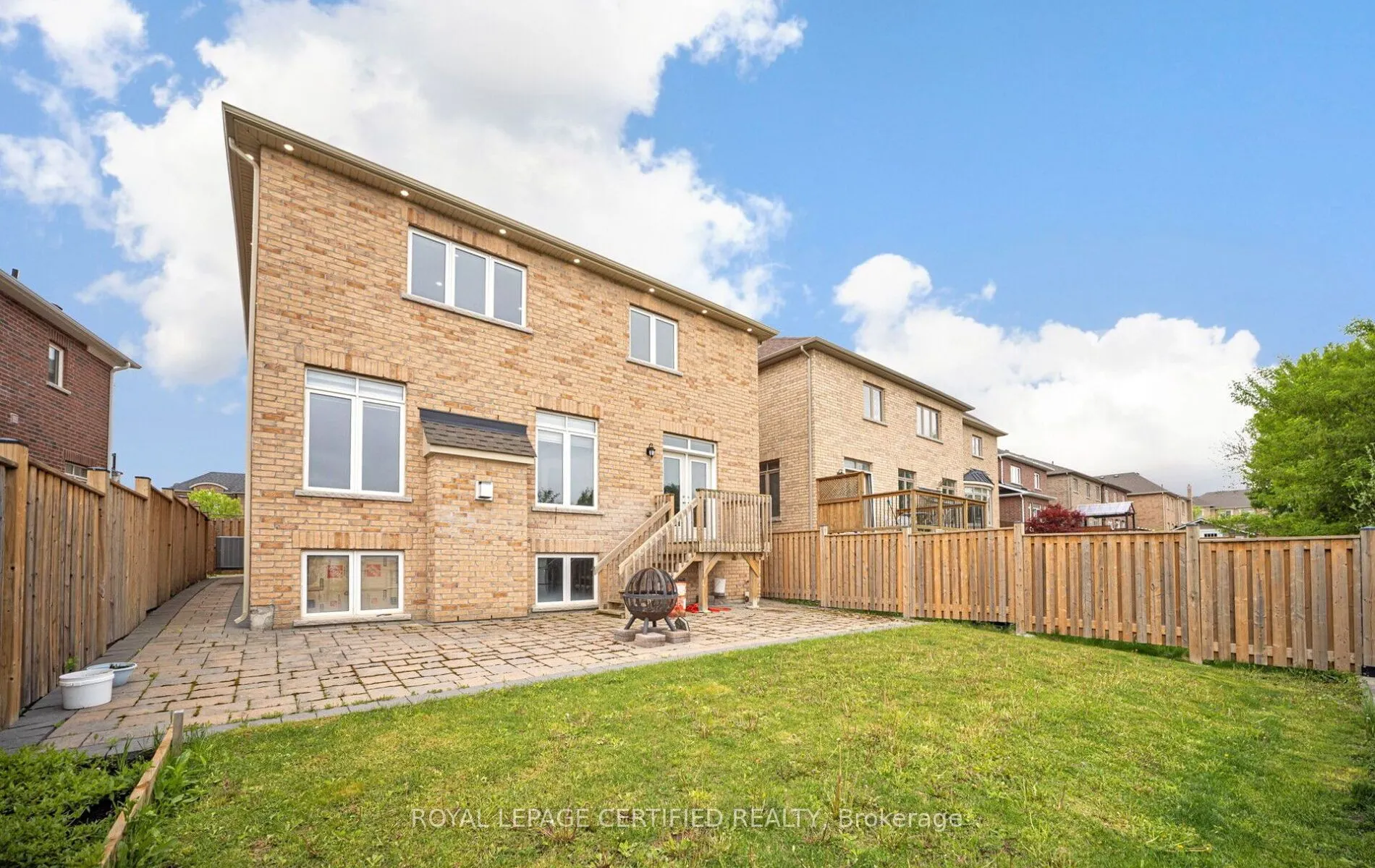 32 Cayton Crescent