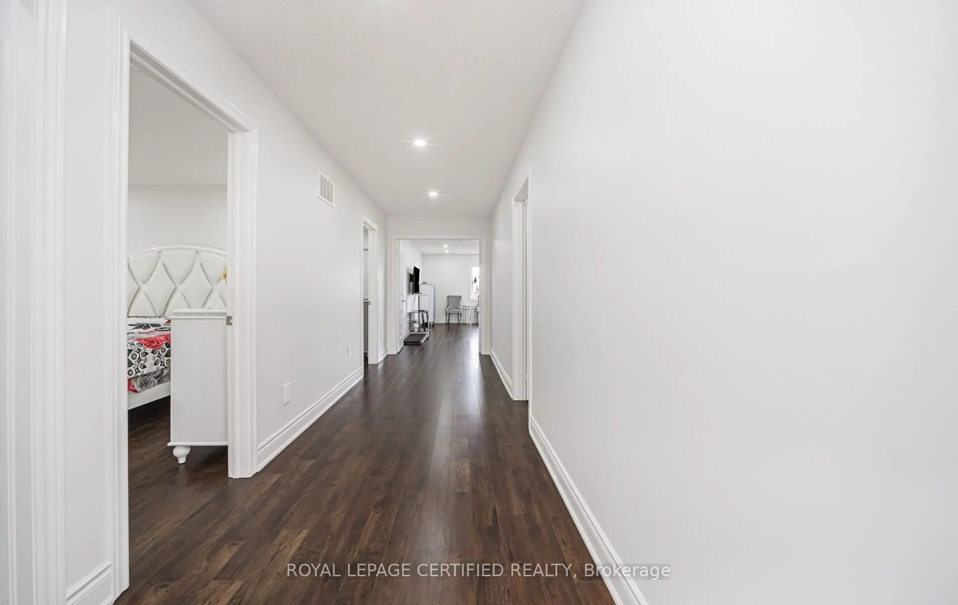 32 Cayton Crescent