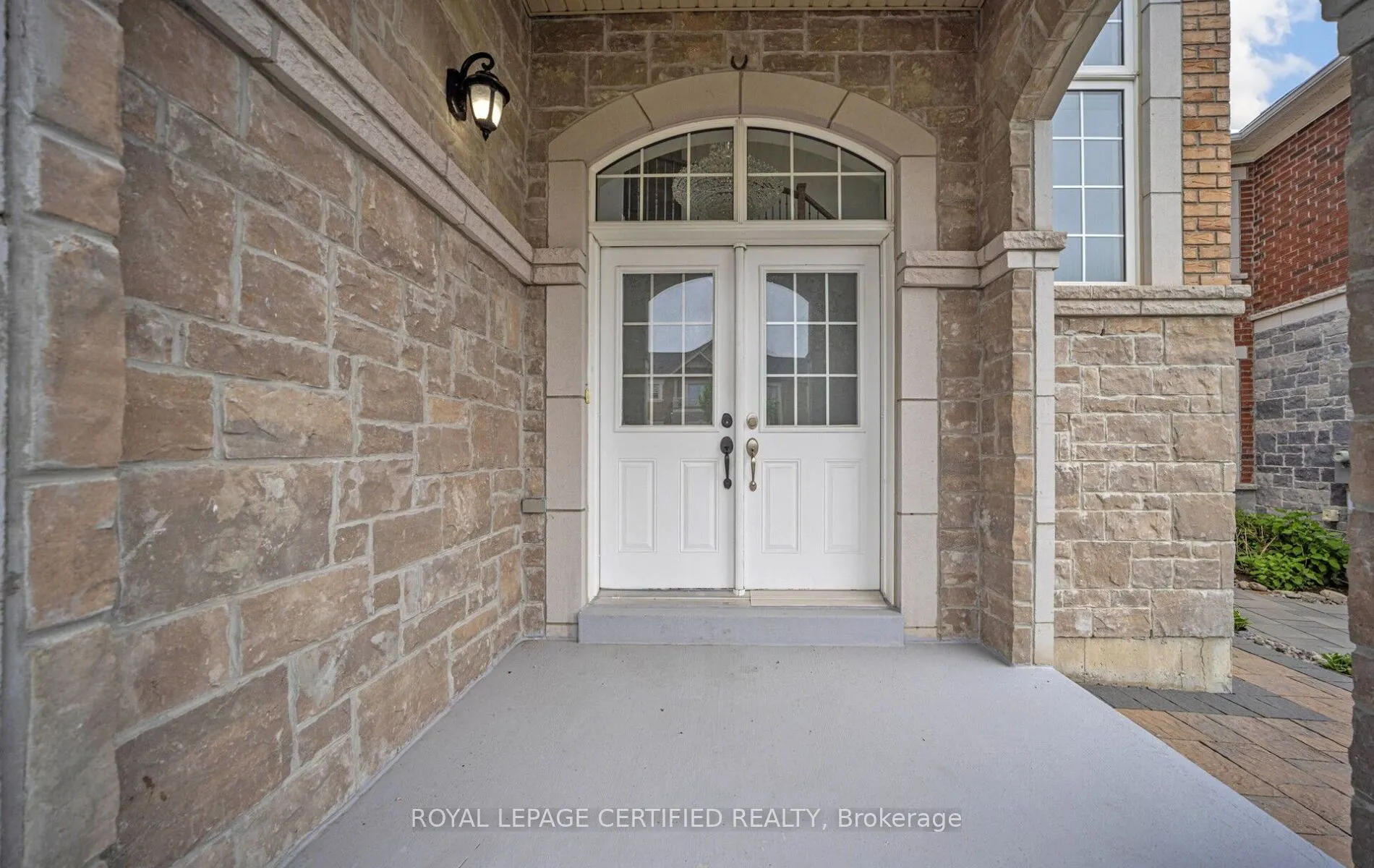32 Cayton Crescent