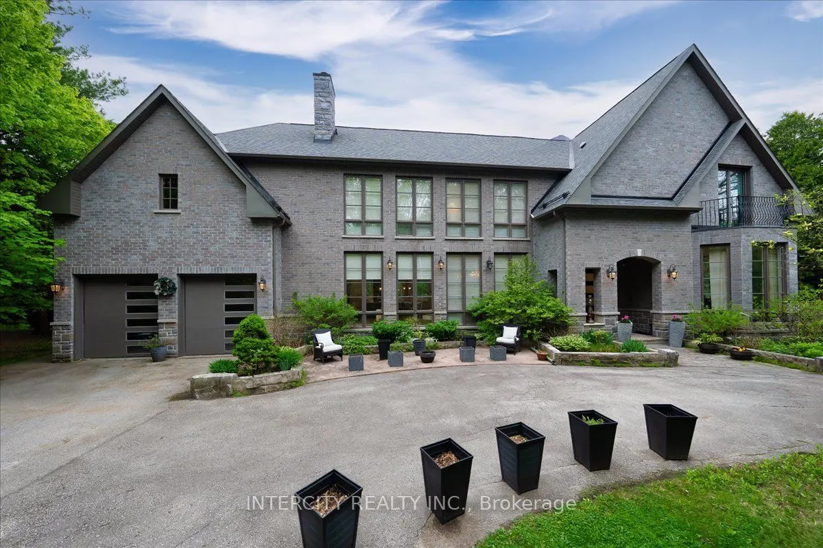 15600 7th Concession Road