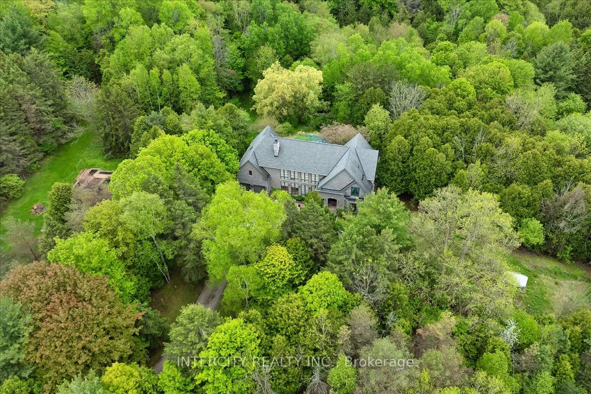 15600 7th Concession Road