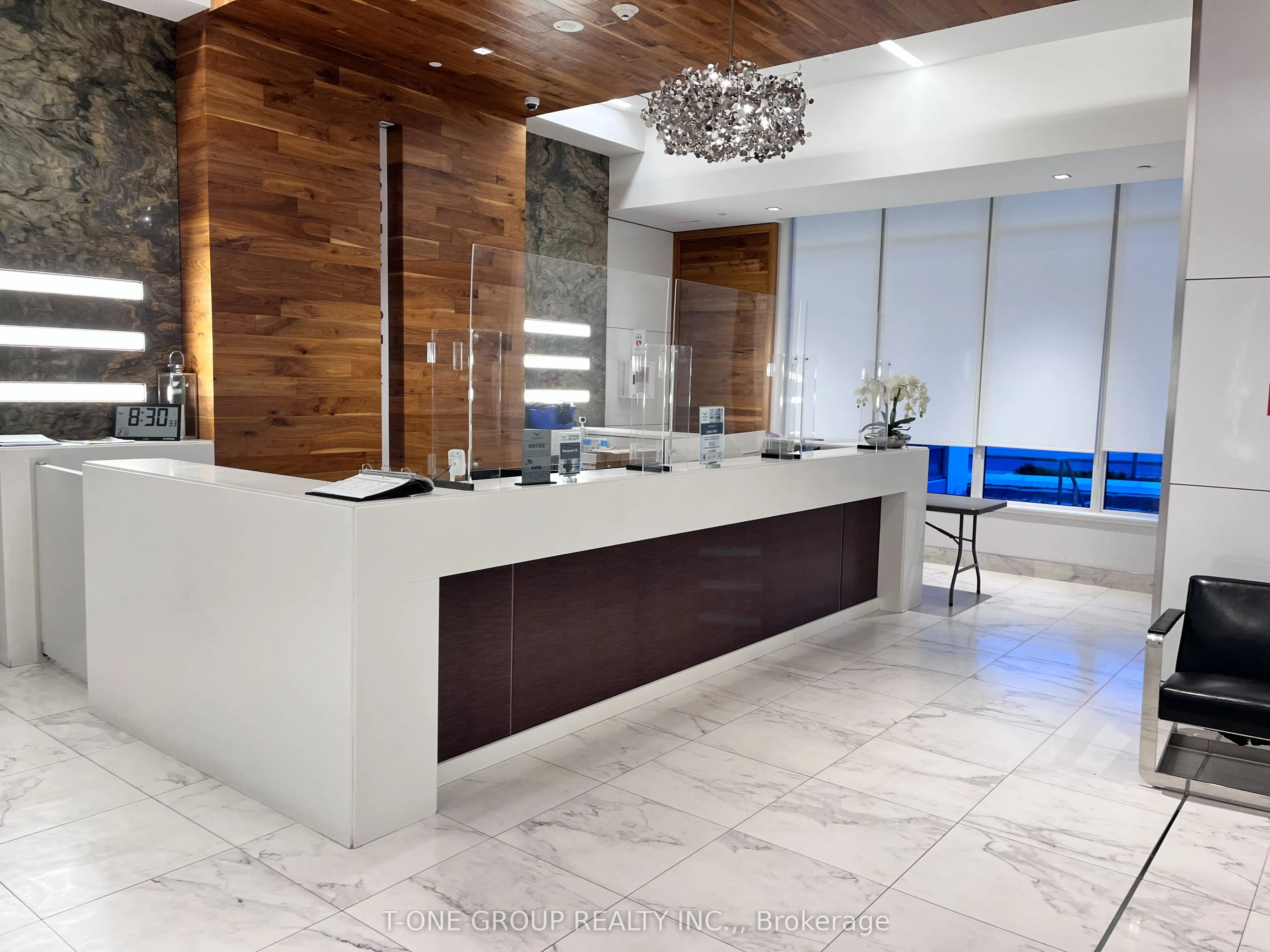 7890 Bathurst Street, #212