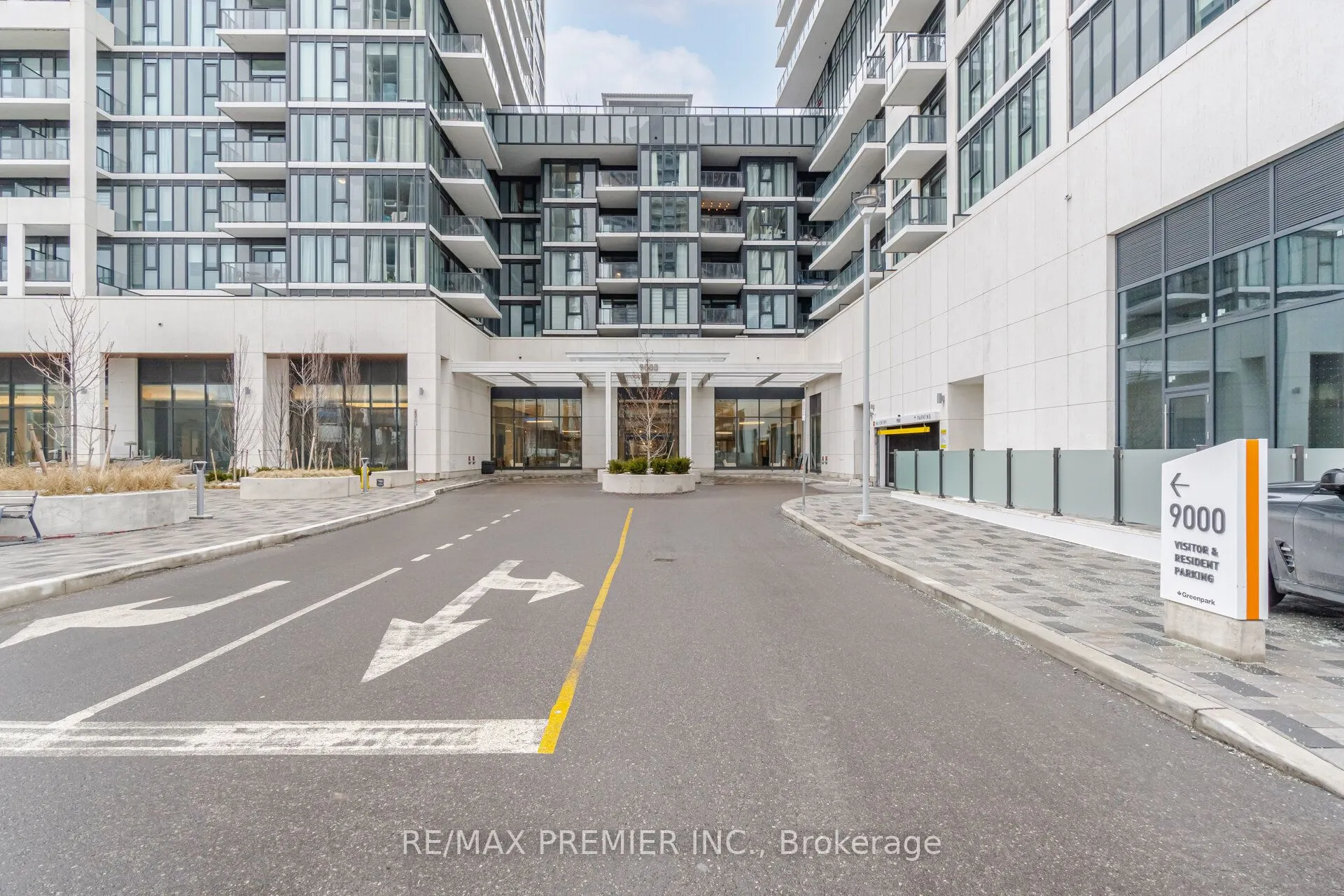 9000 Jane Street, #1024