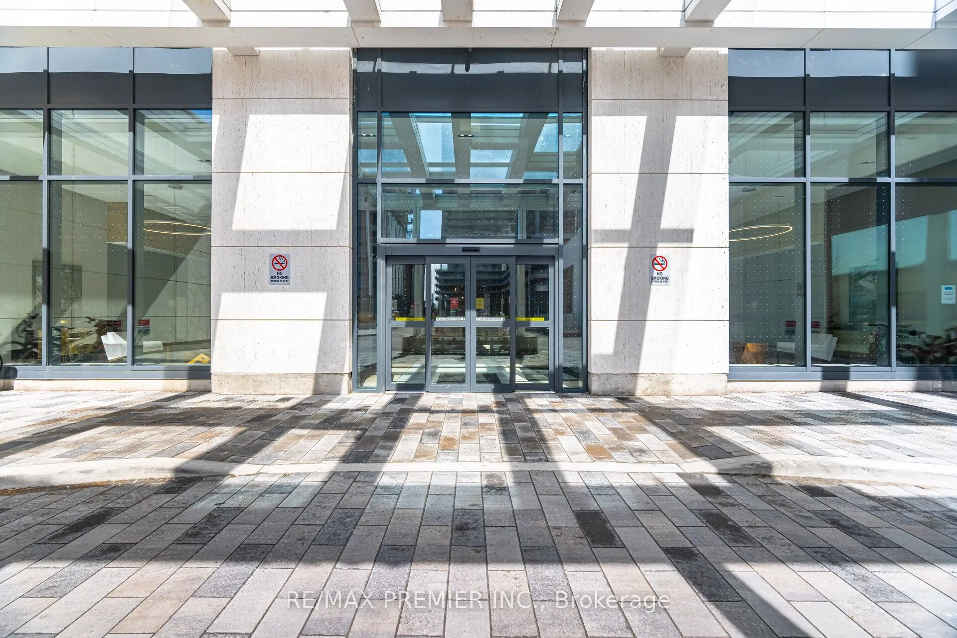 9000 Jane Street, #1024