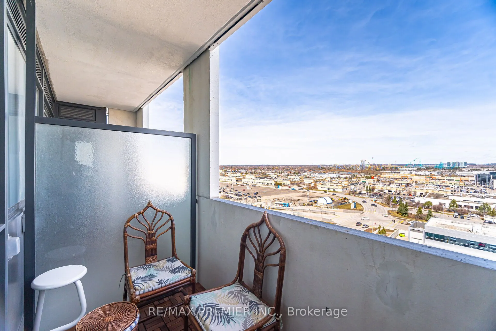9000 Jane Street, #1024