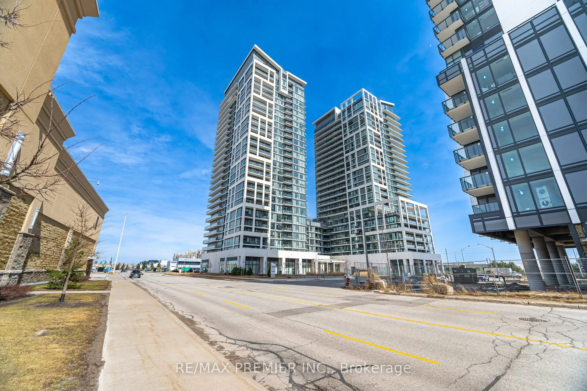 9000 Jane Street, #1024