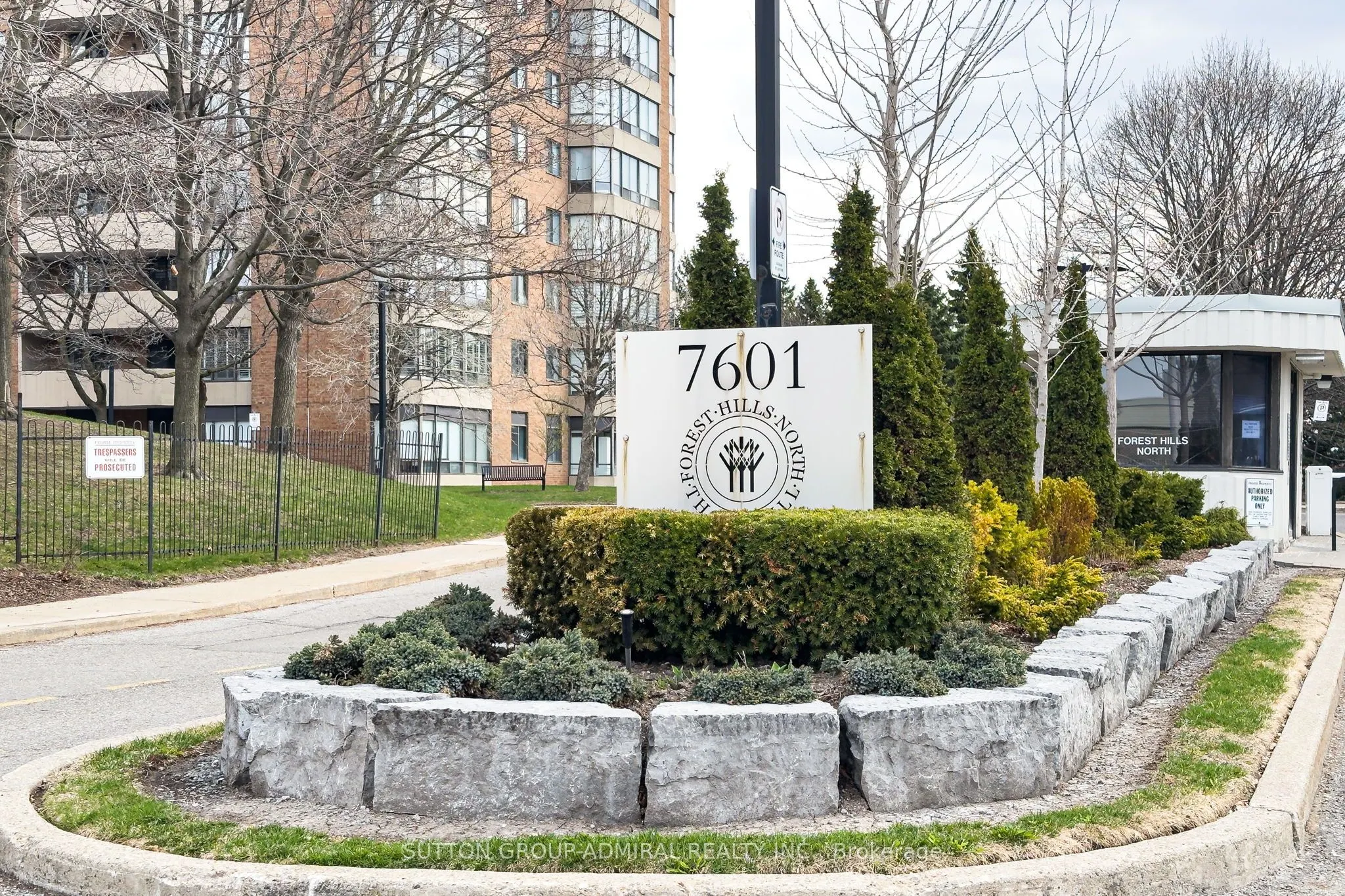 7601 Bathurst Street, #908