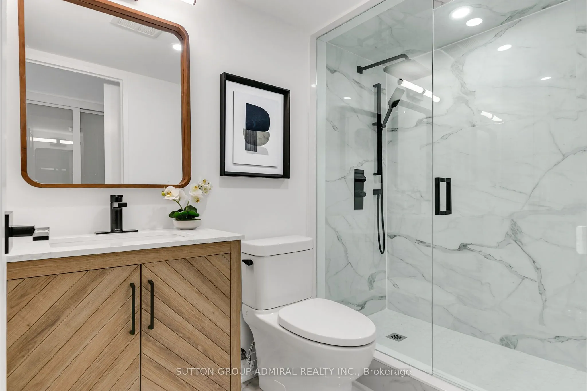 7601 Bathurst Street, #908