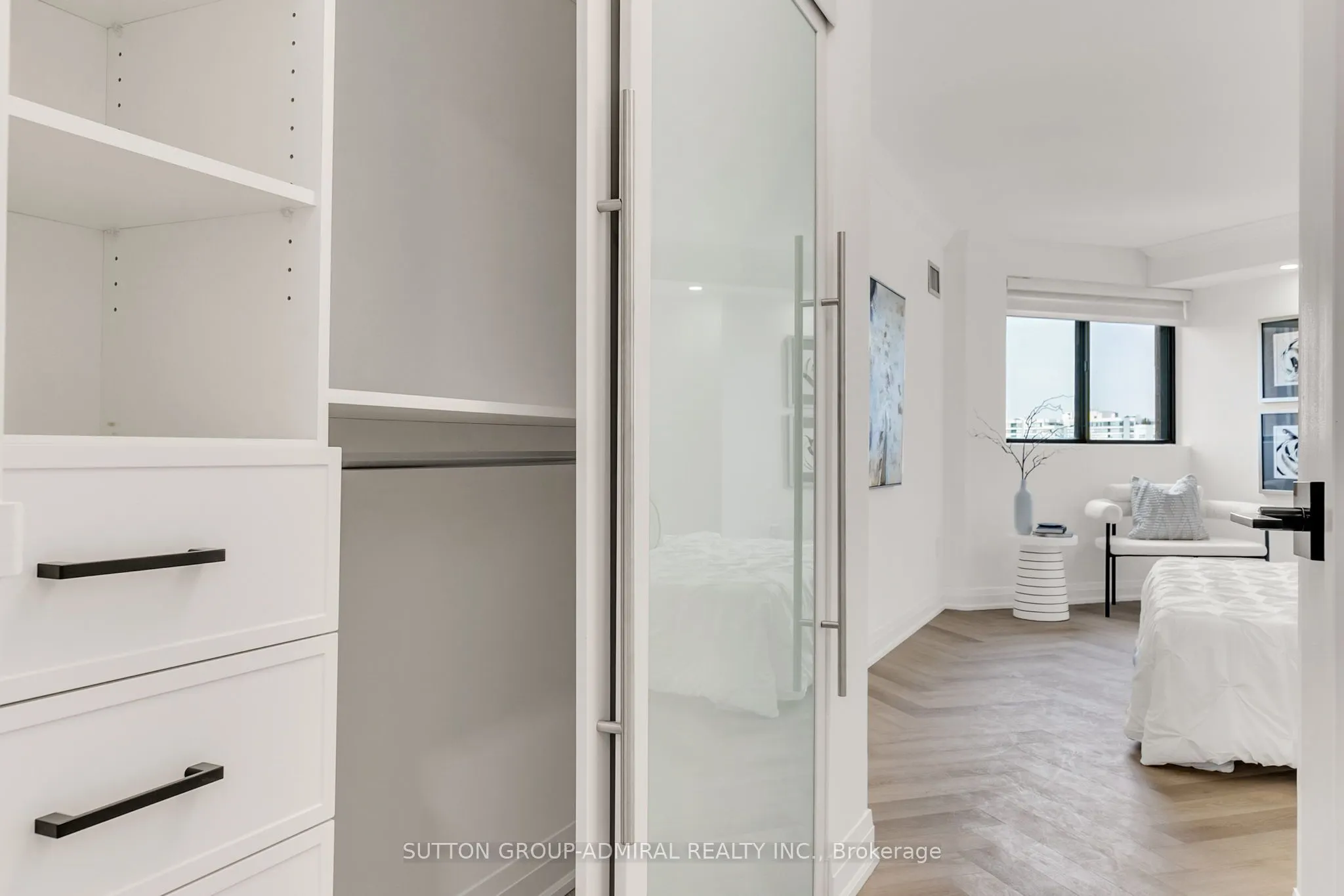 7601 Bathurst Street, #908