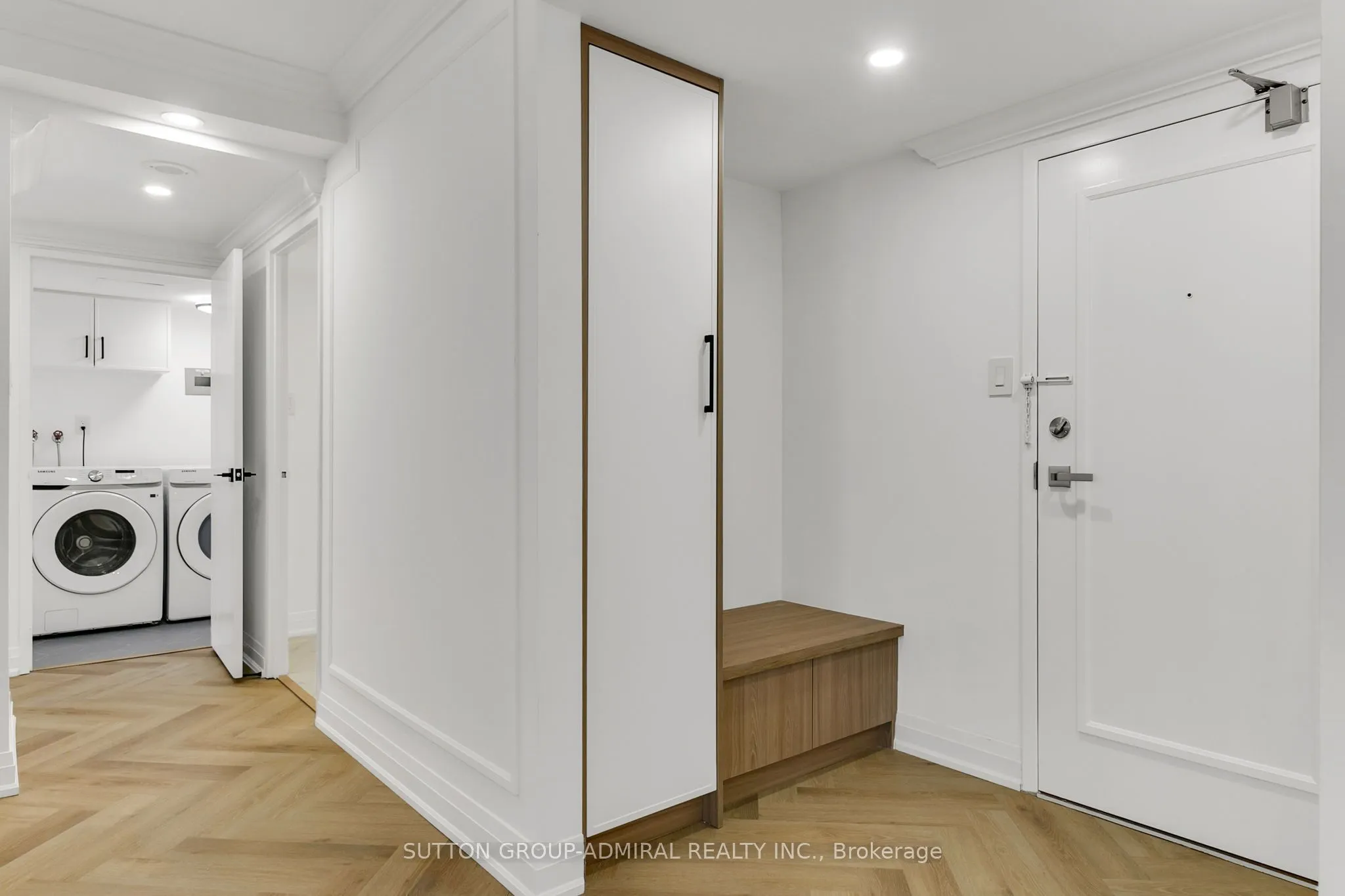 7601 Bathurst Street, #908