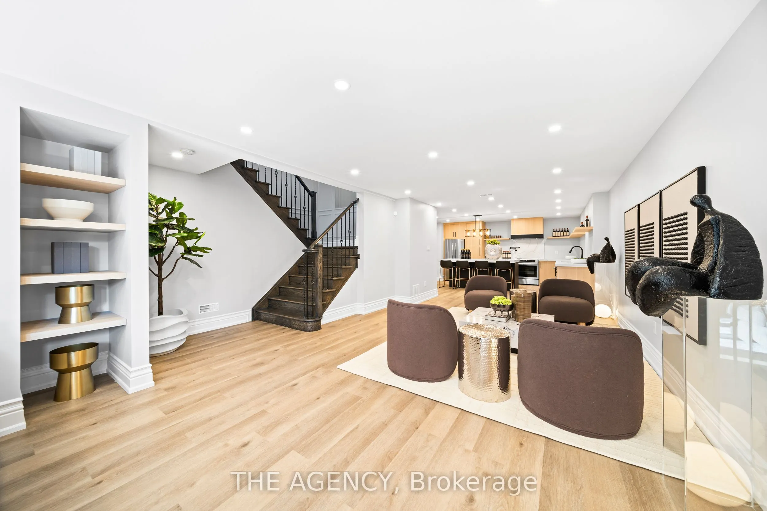 18 Westbrooke Boulevard