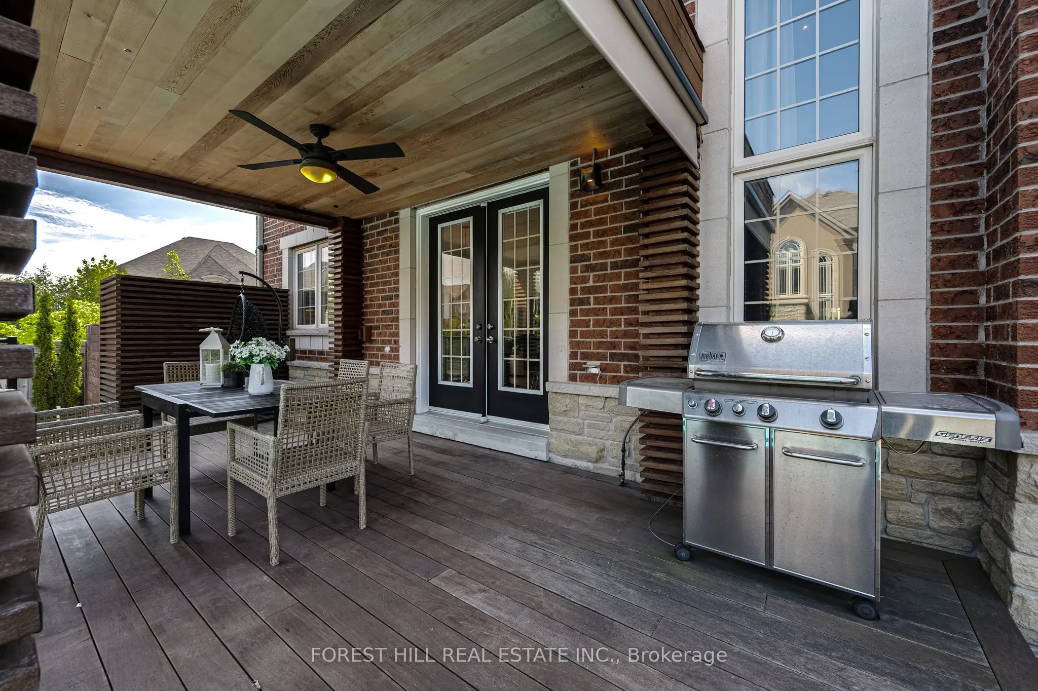 101 Glenheron Crescent
