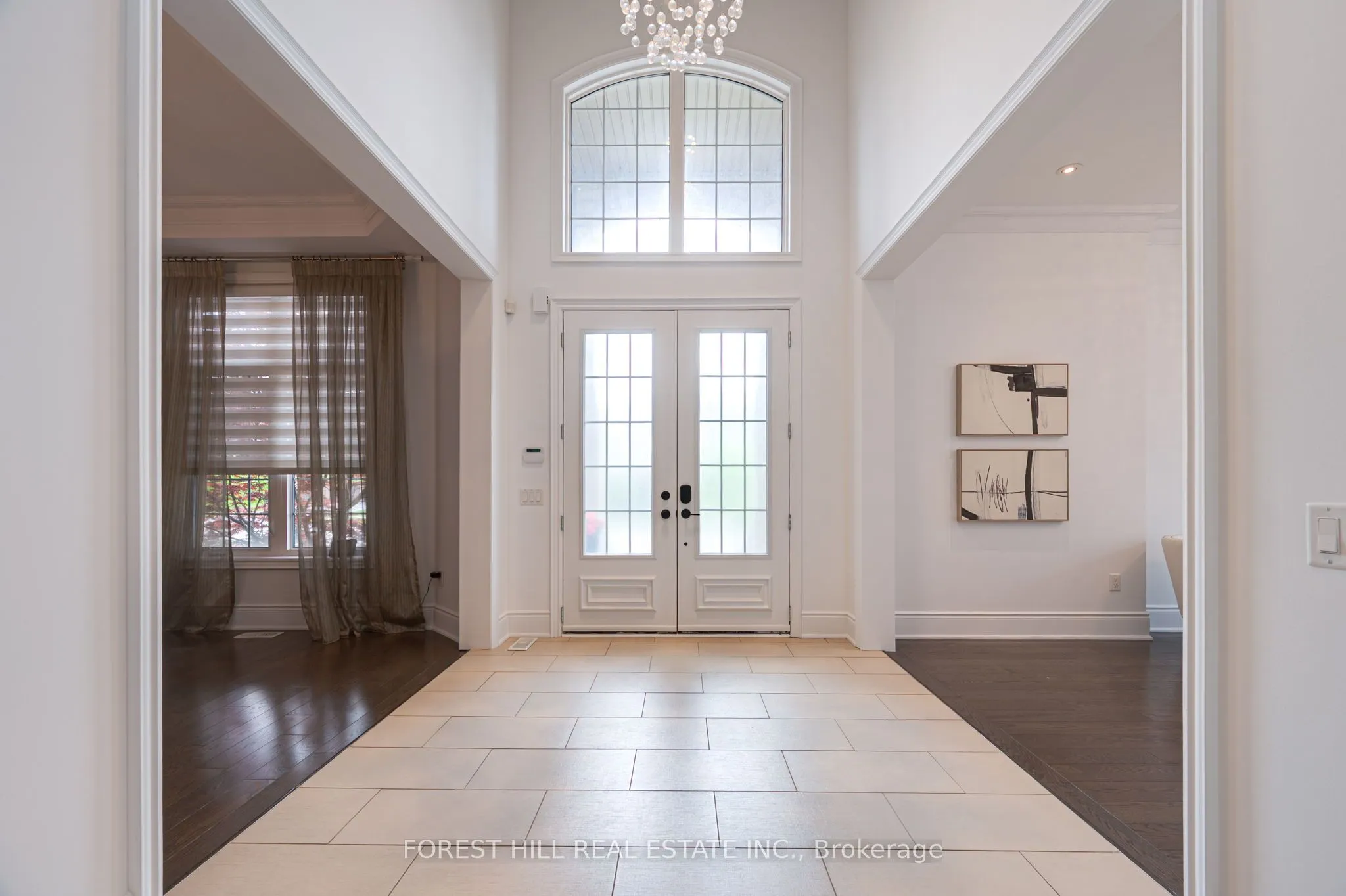 101 Glenheron Crescent