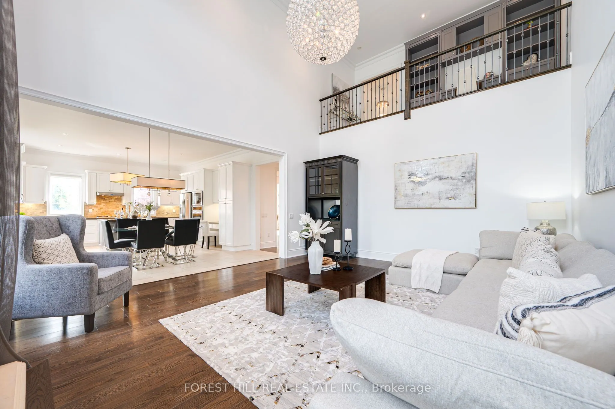 101 Glenheron Crescent