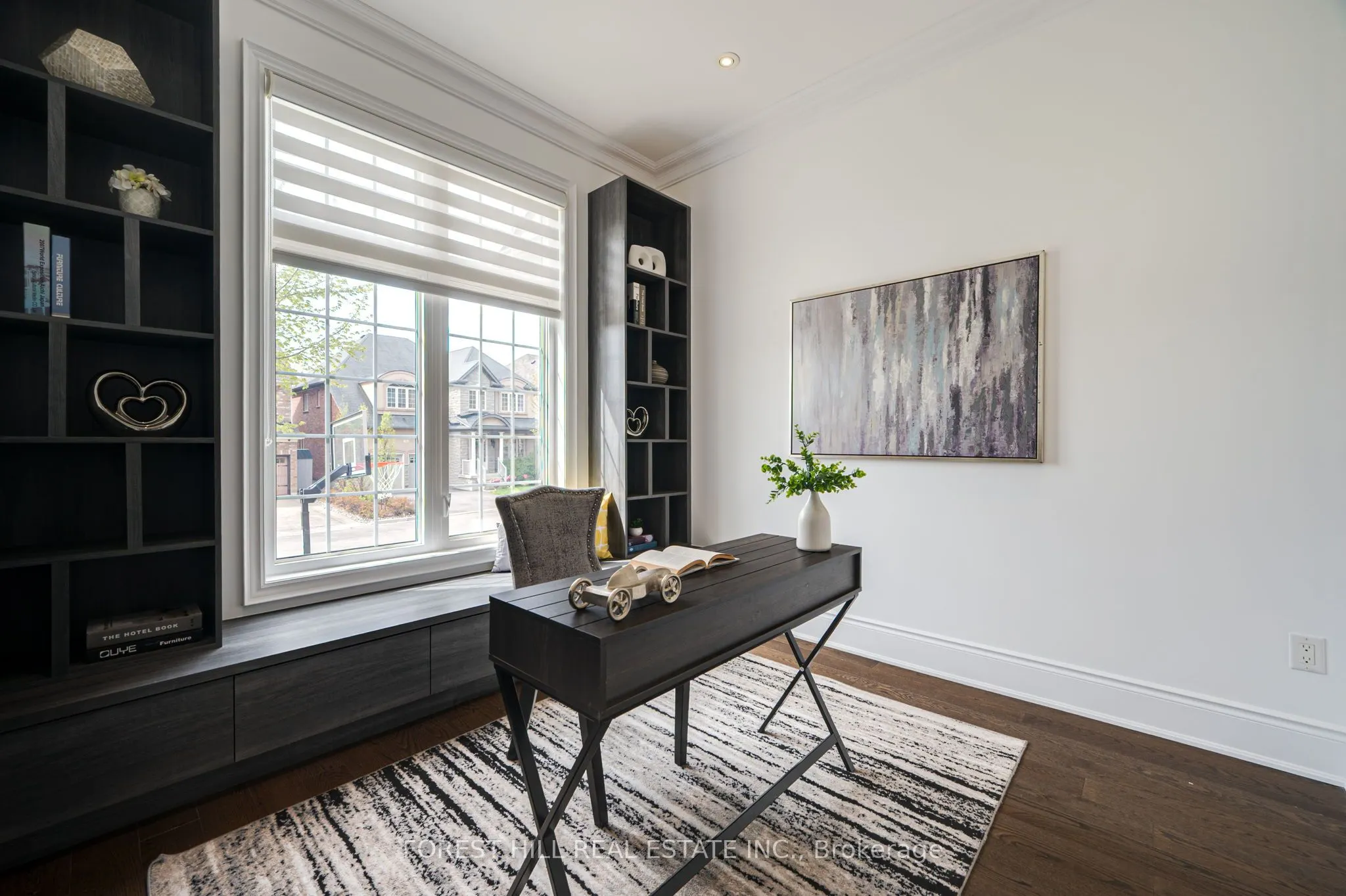101 Glenheron Crescent