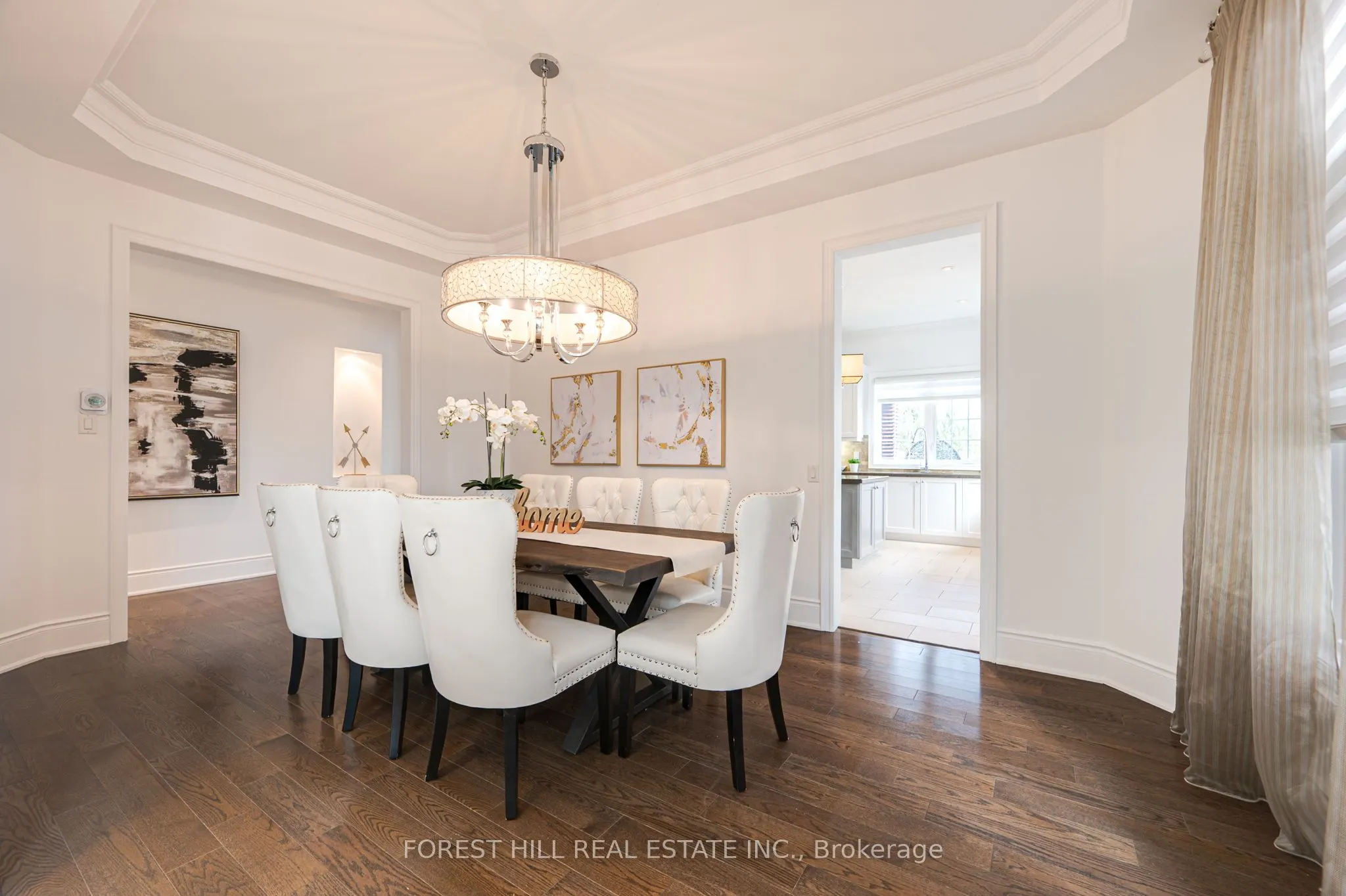 101 Glenheron Crescent