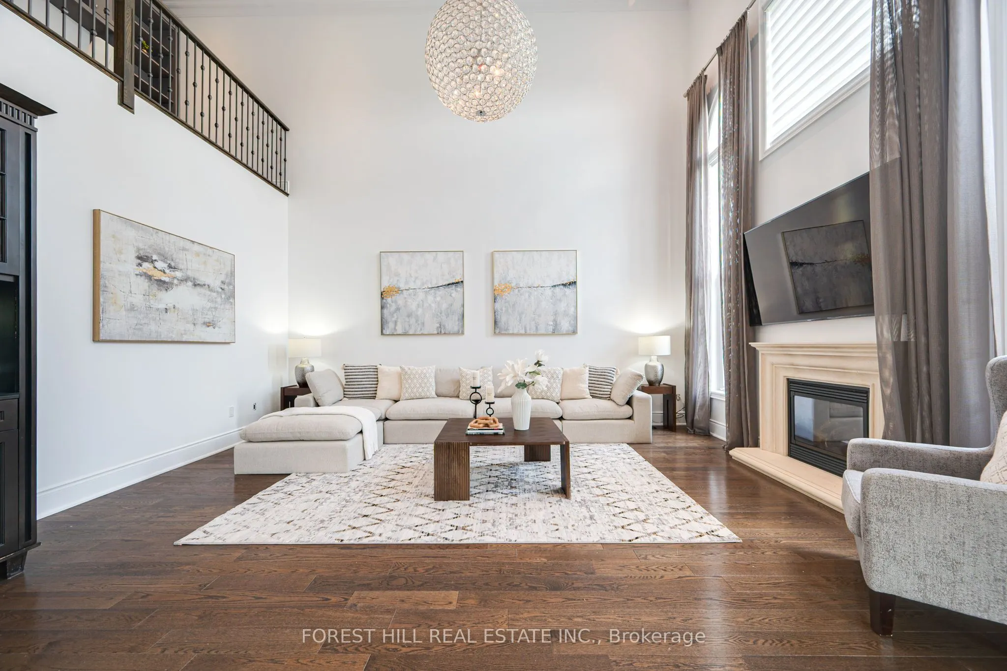 101 Glenheron Crescent