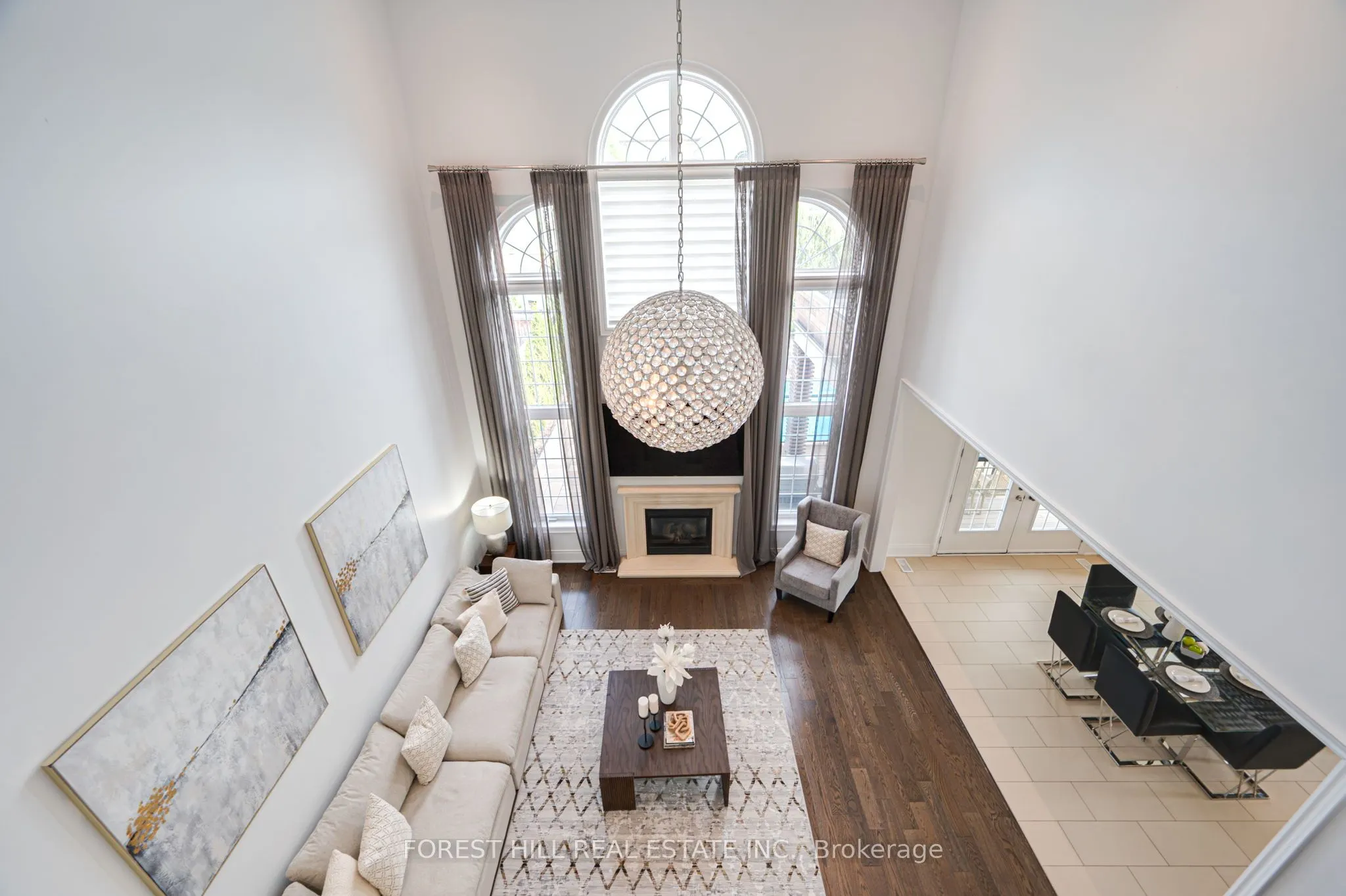 101 Glenheron Crescent
