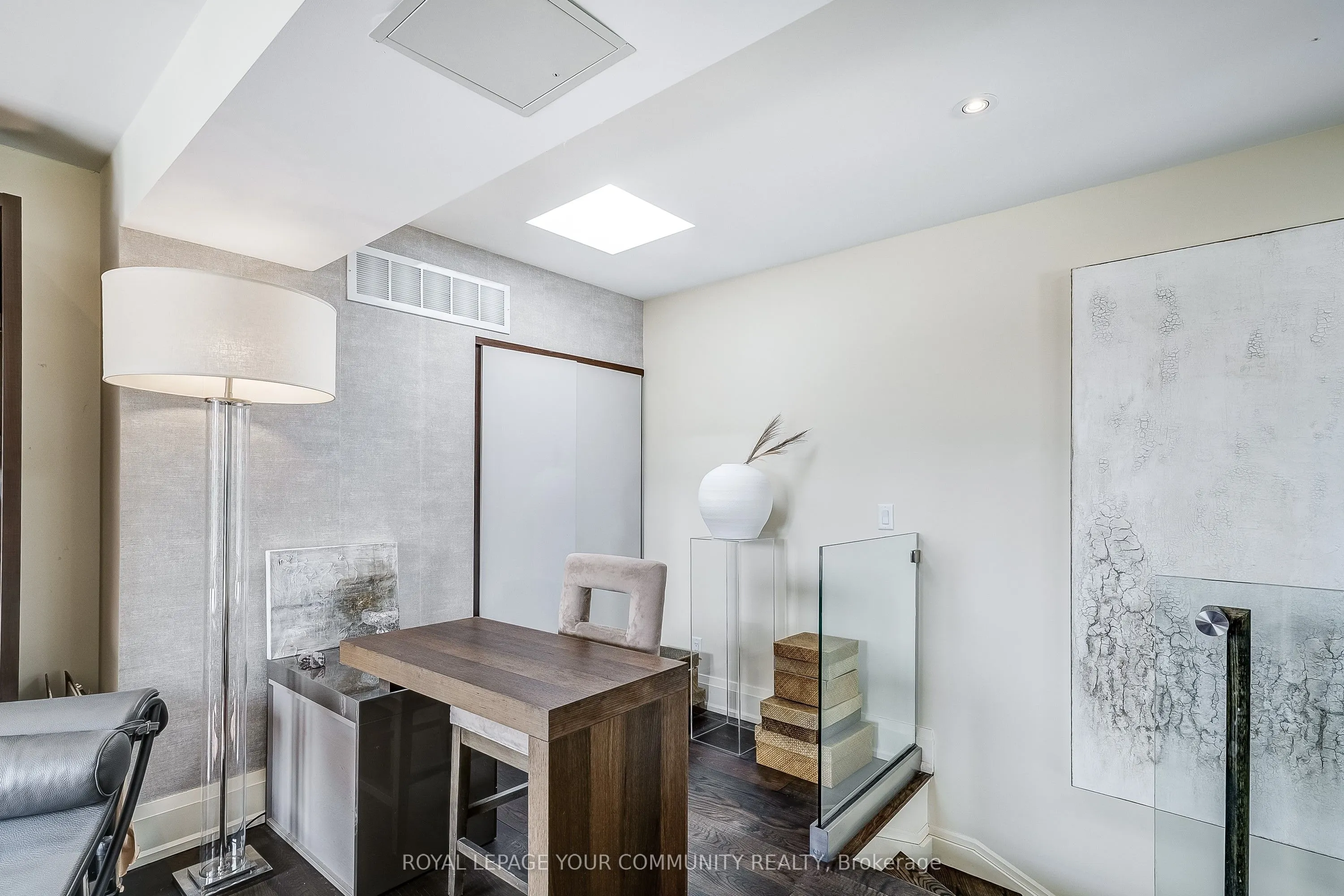 64 Wells Street, #402