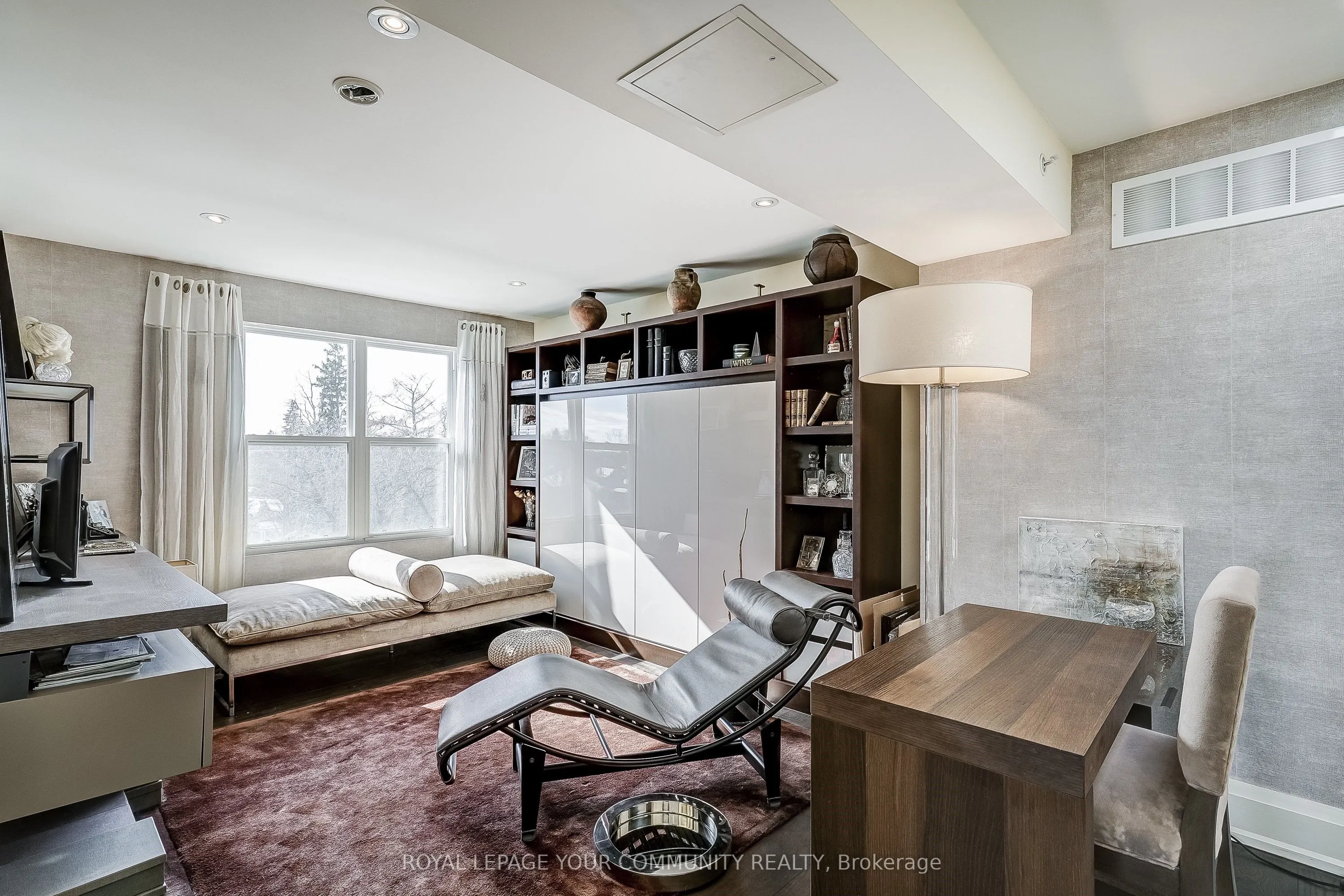 64 Wells Street, #402