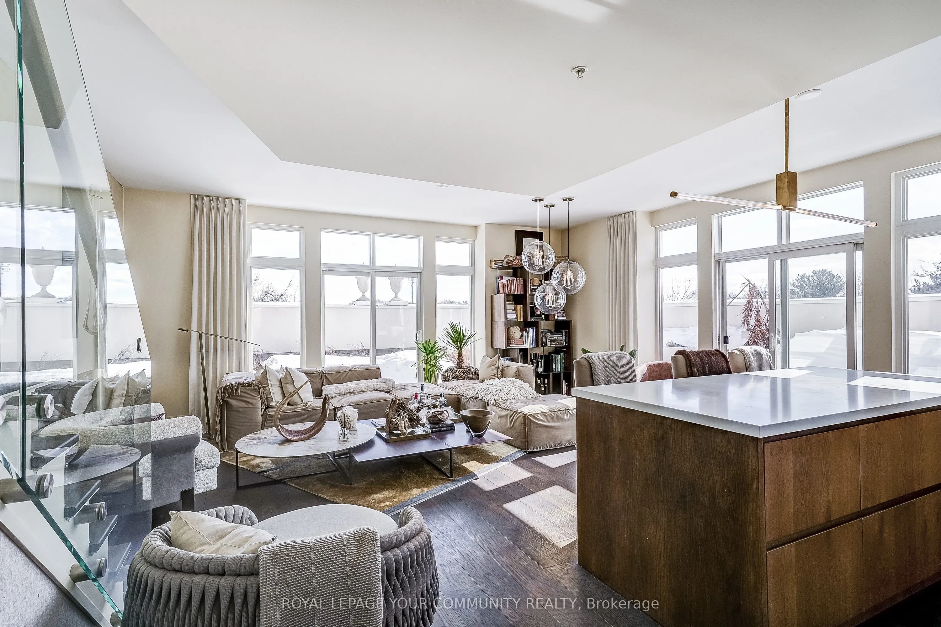 64 Wells Street, #402