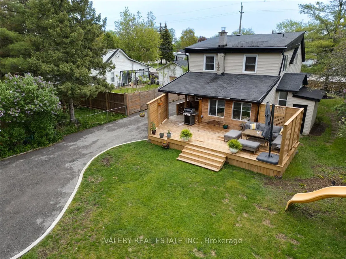1020 Ewart Street