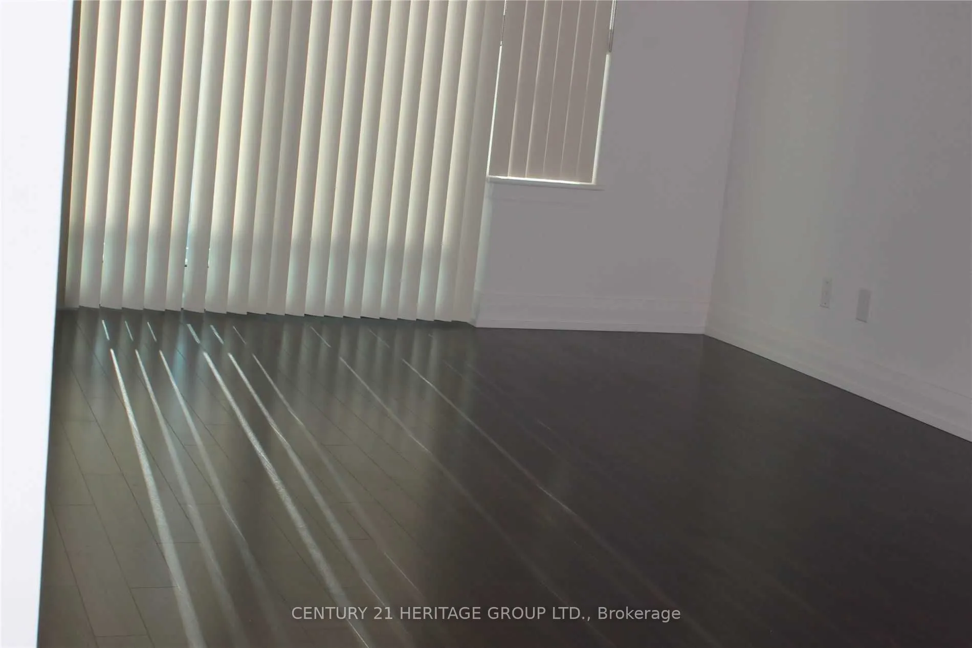 7167 Yonge Street, #721