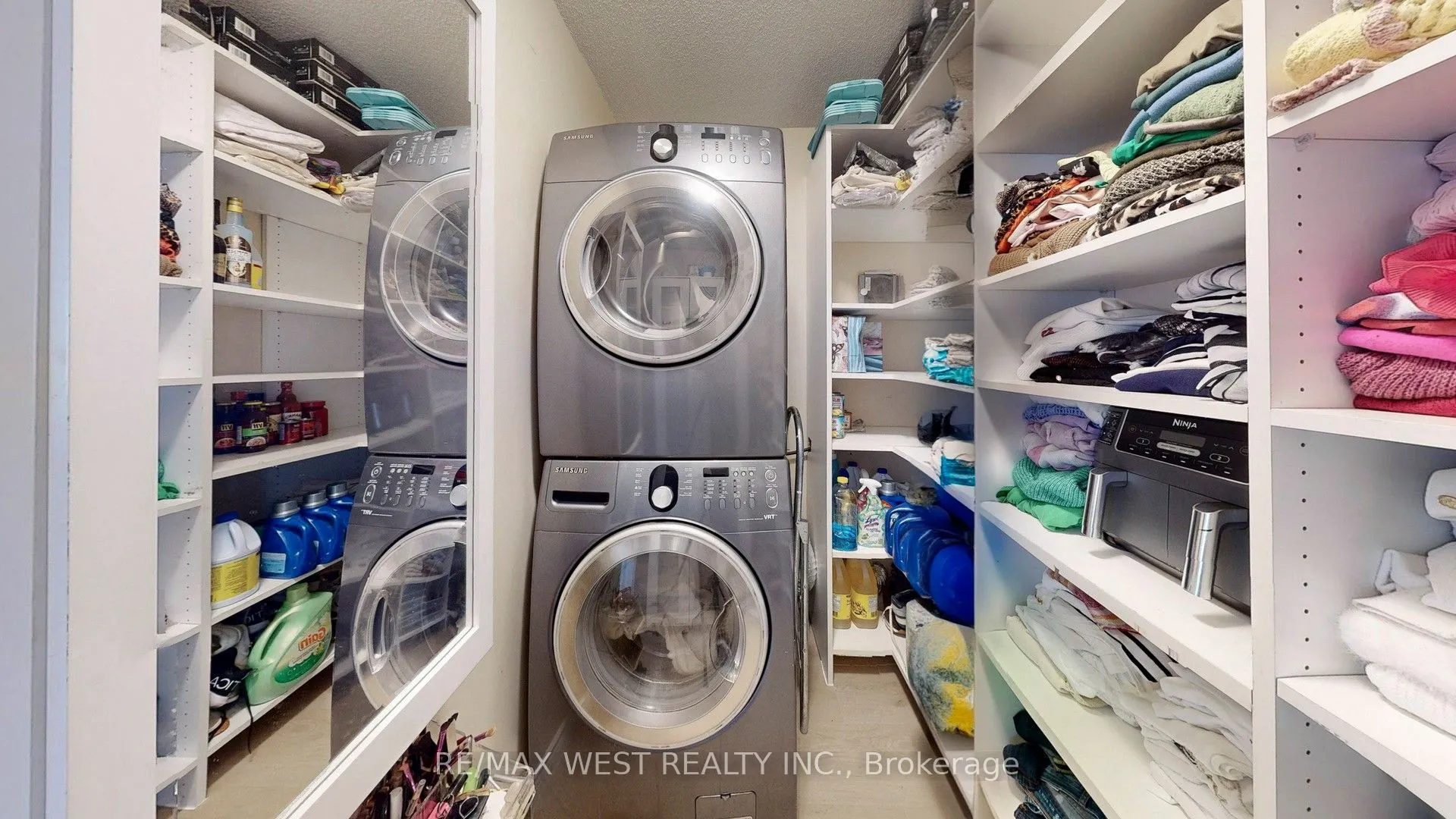 7 Townsgate Drive #1408