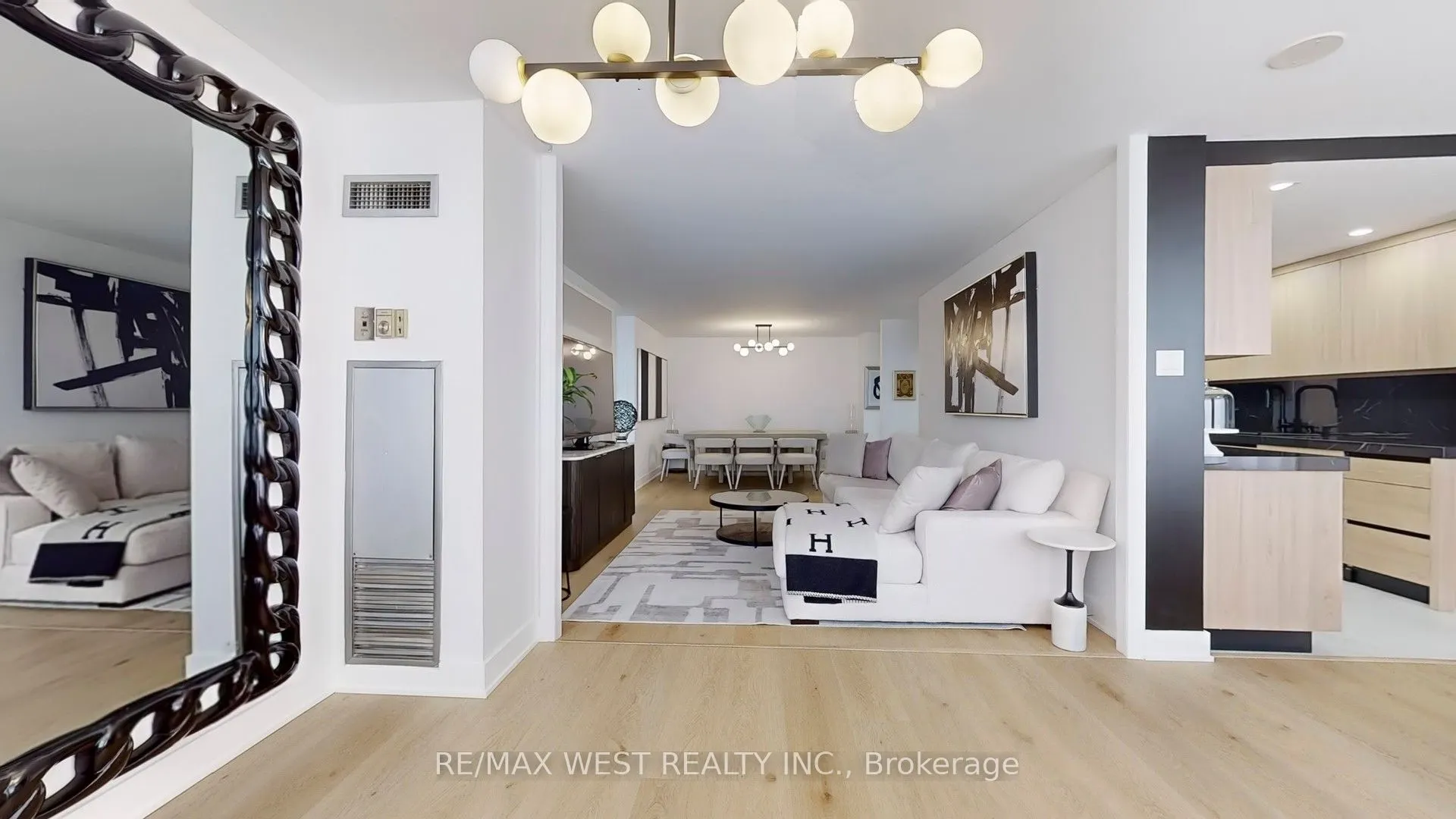 7 Townsgate Drive #1408