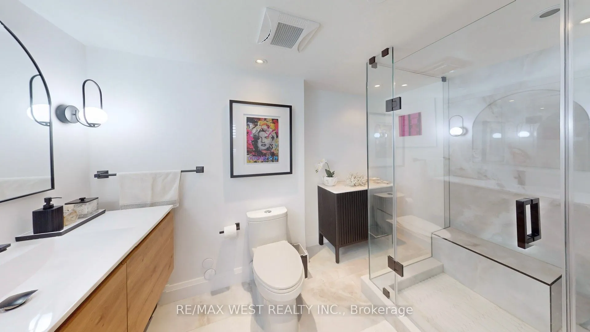 7 Townsgate Drive #1408