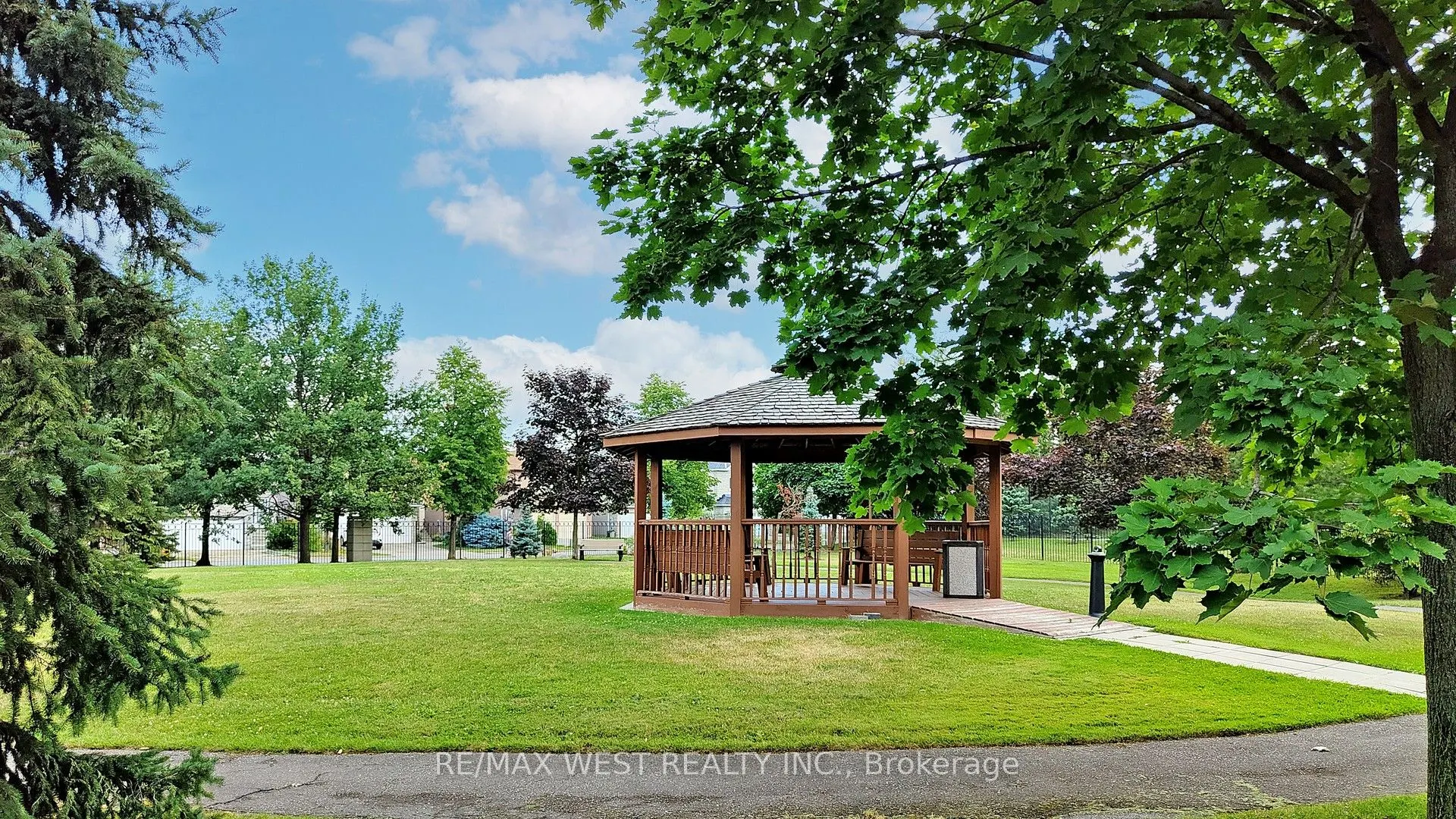 7 Townsgate Drive #1408