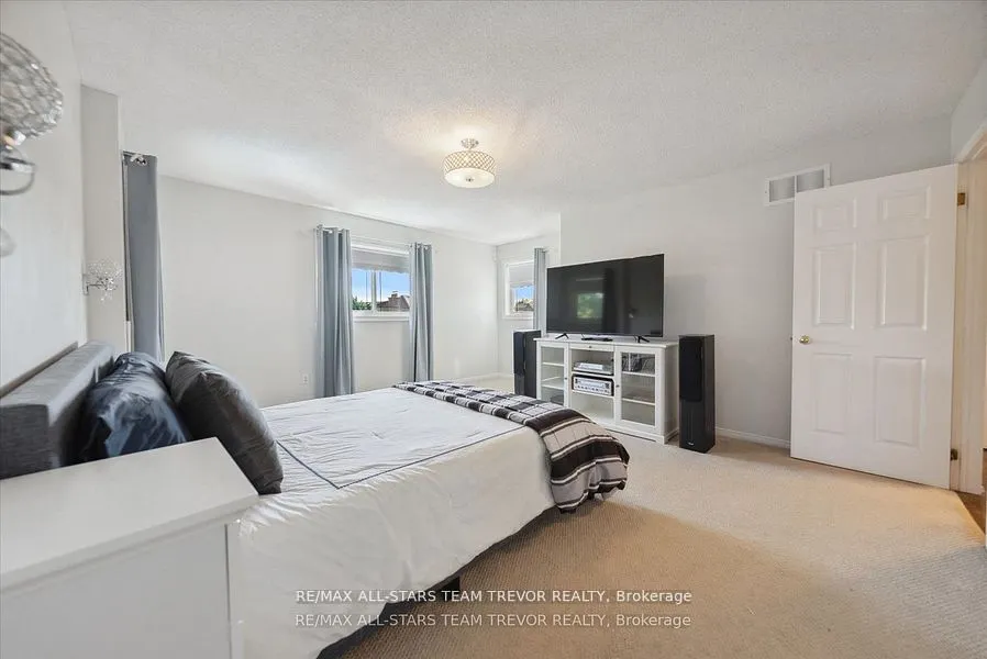 23 Litner Crescent