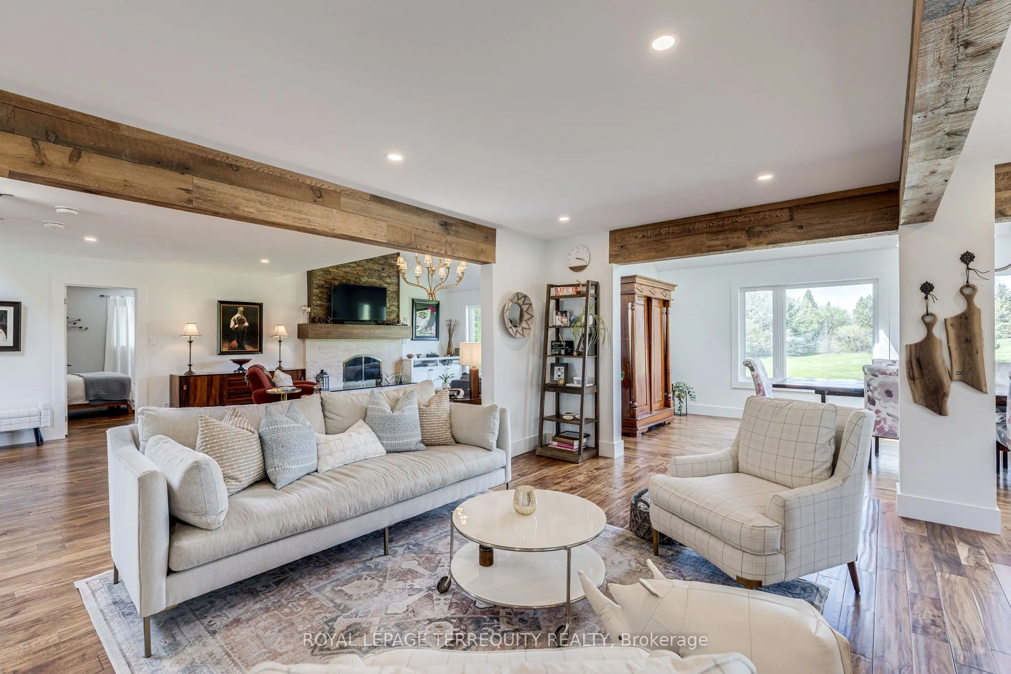 1041 Concession Road, #8