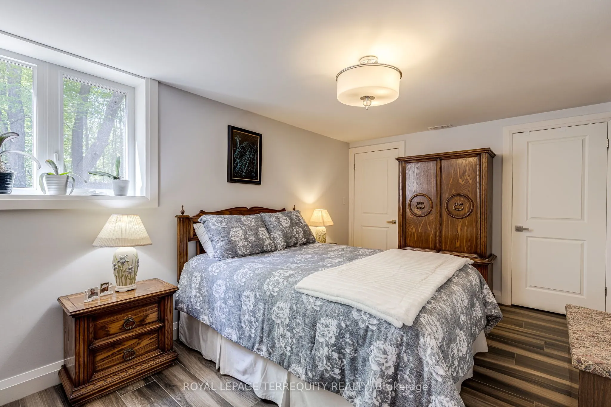 1041 Concession Road, #8