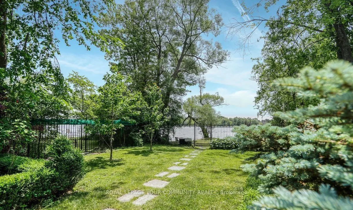 173 Lakeland Crescent