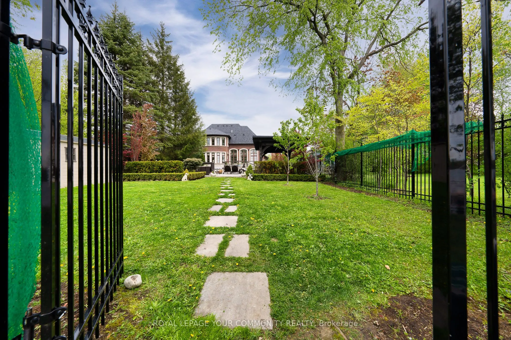 173 Lakeland Crescent