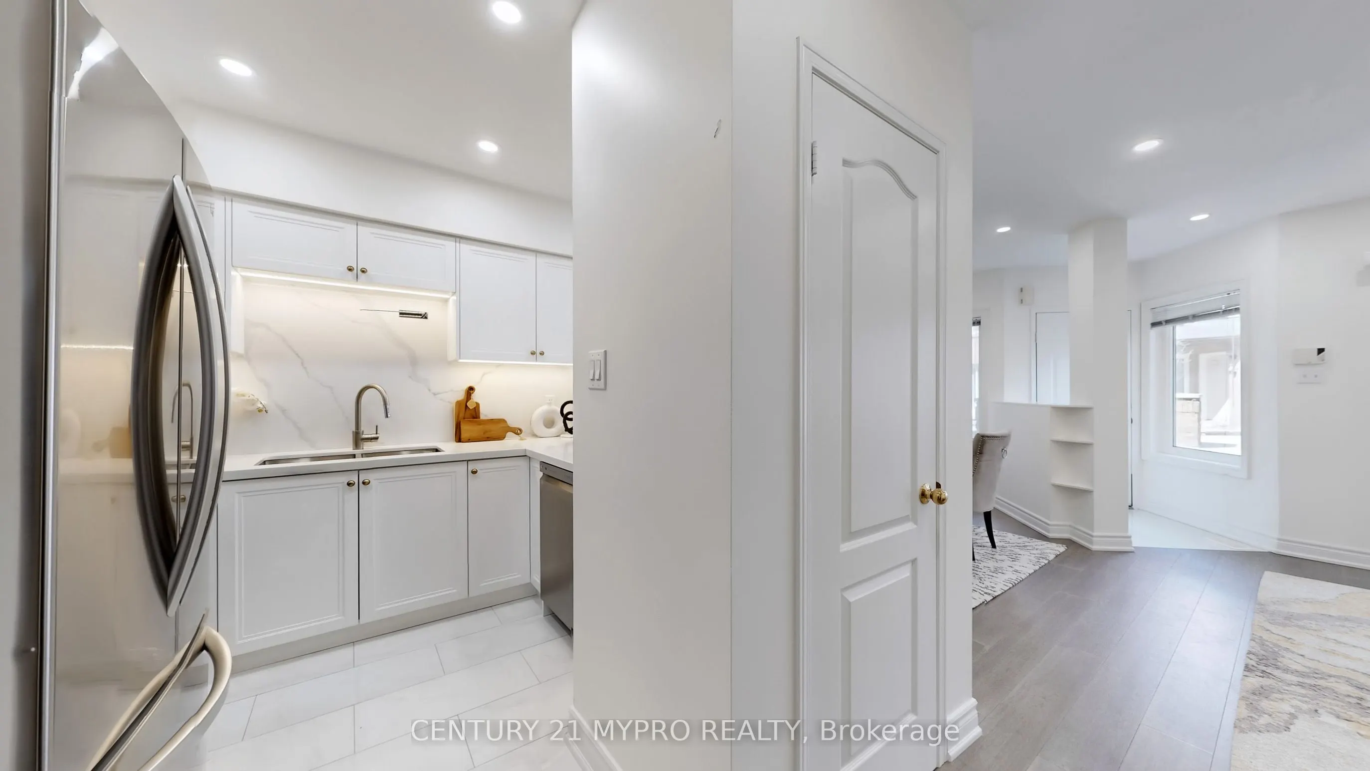 735 New Westminster Drive, #32
