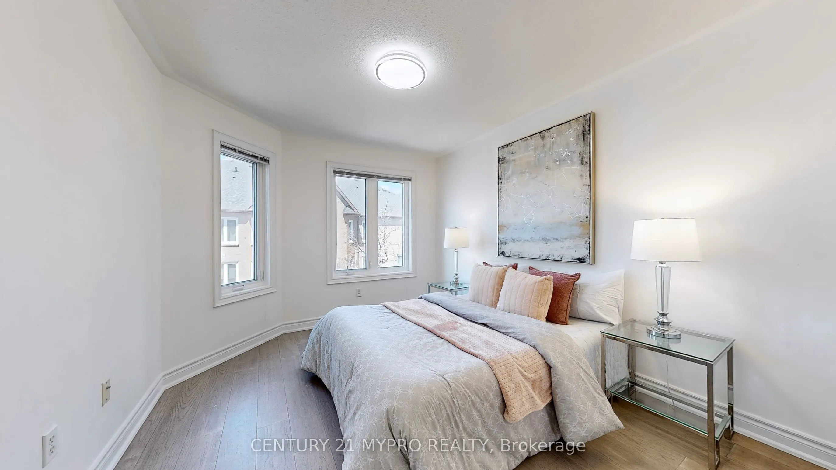 735 New Westminster Drive, #32