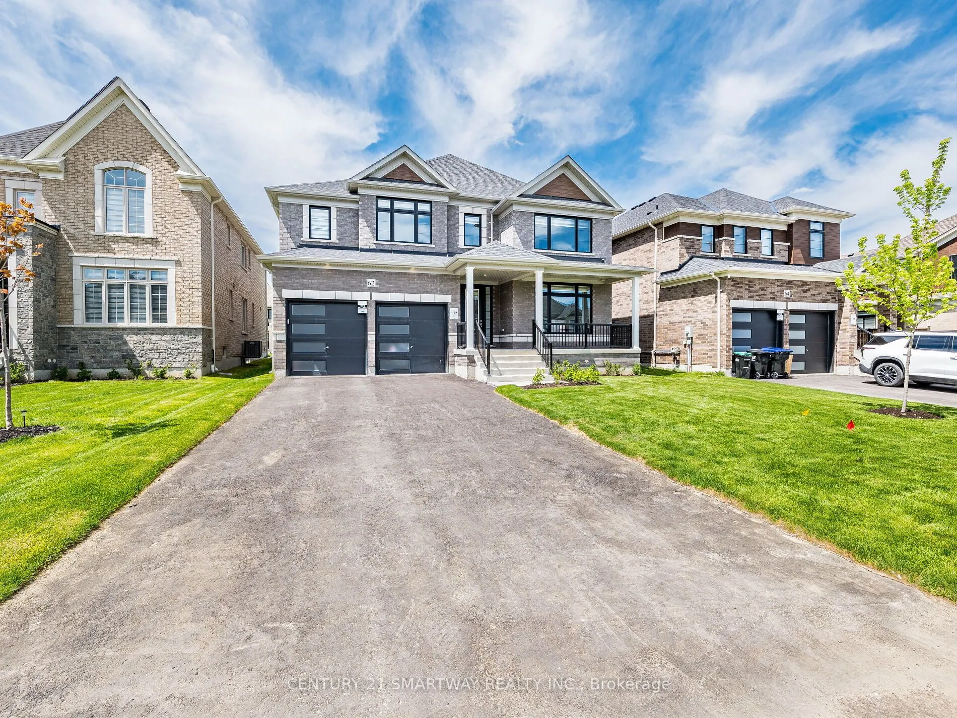 62 Sandhill Crescent E