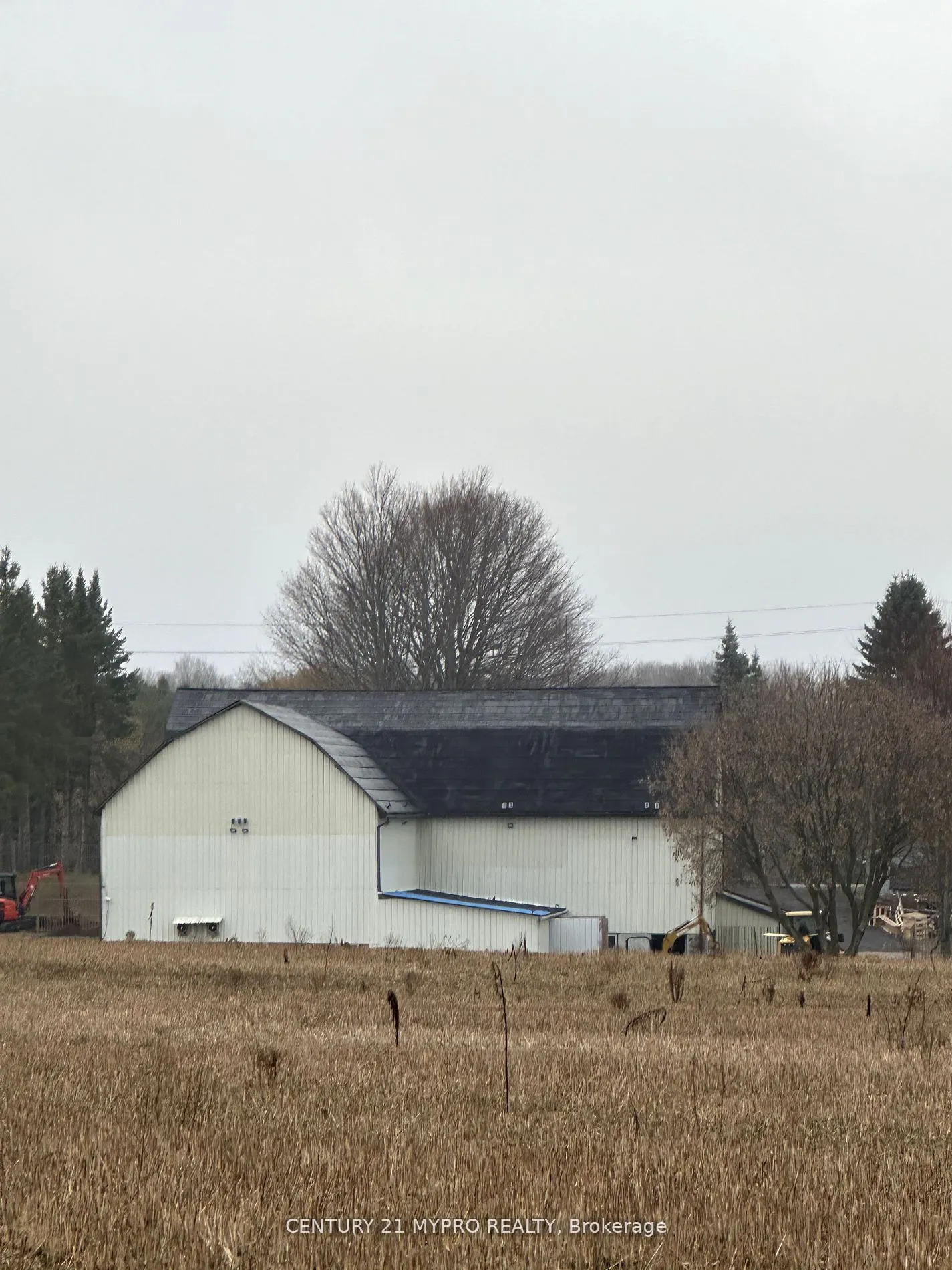 215 Durham Regional Rd 8 Road